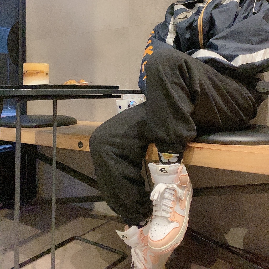 (W) Nike Dunk High 1985 Arctic Orange 착용 스타일 - 3