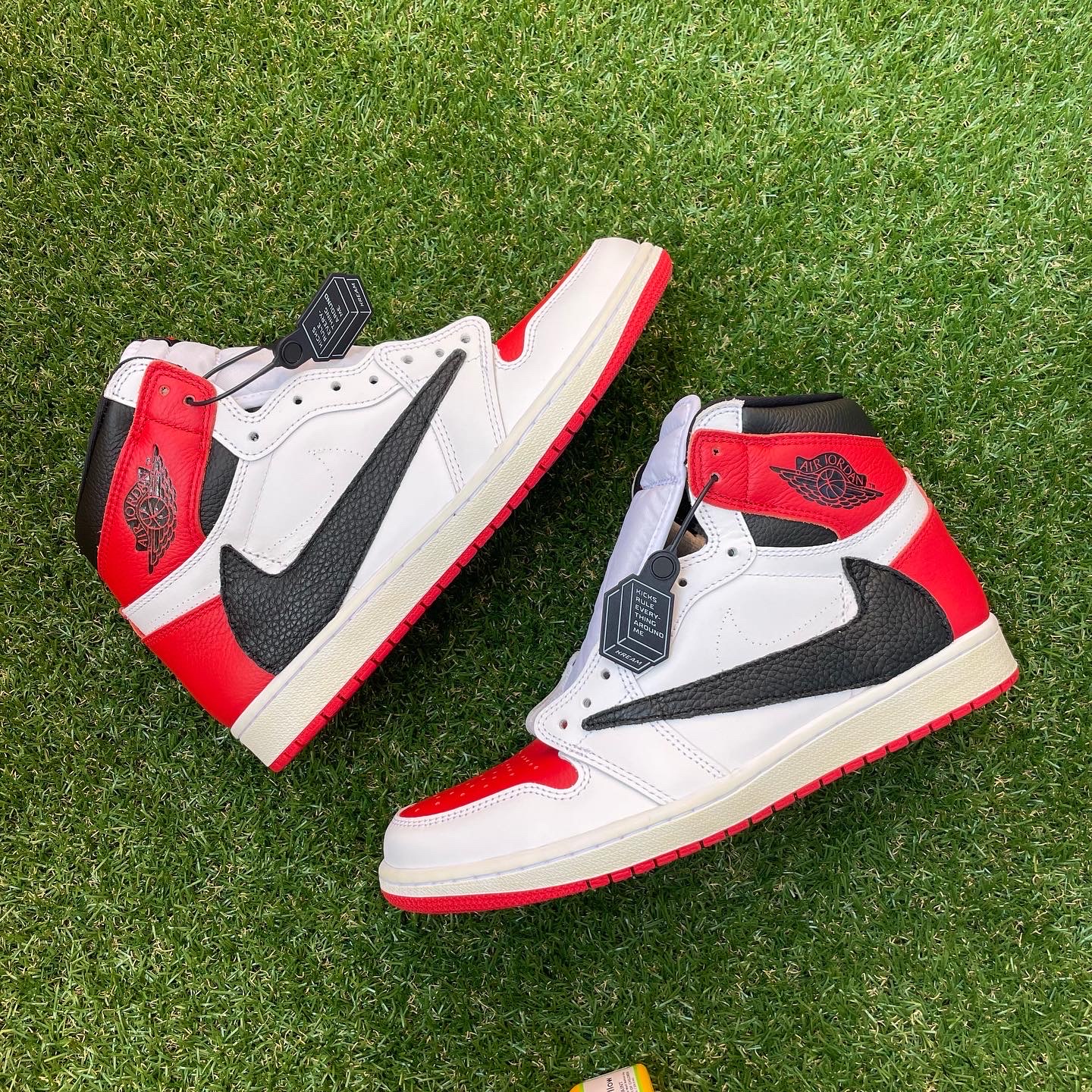 Jordan 1 Retro High OG Heritage, Jordan 1 Retro High OG Taxi 착용 스타일 - 4