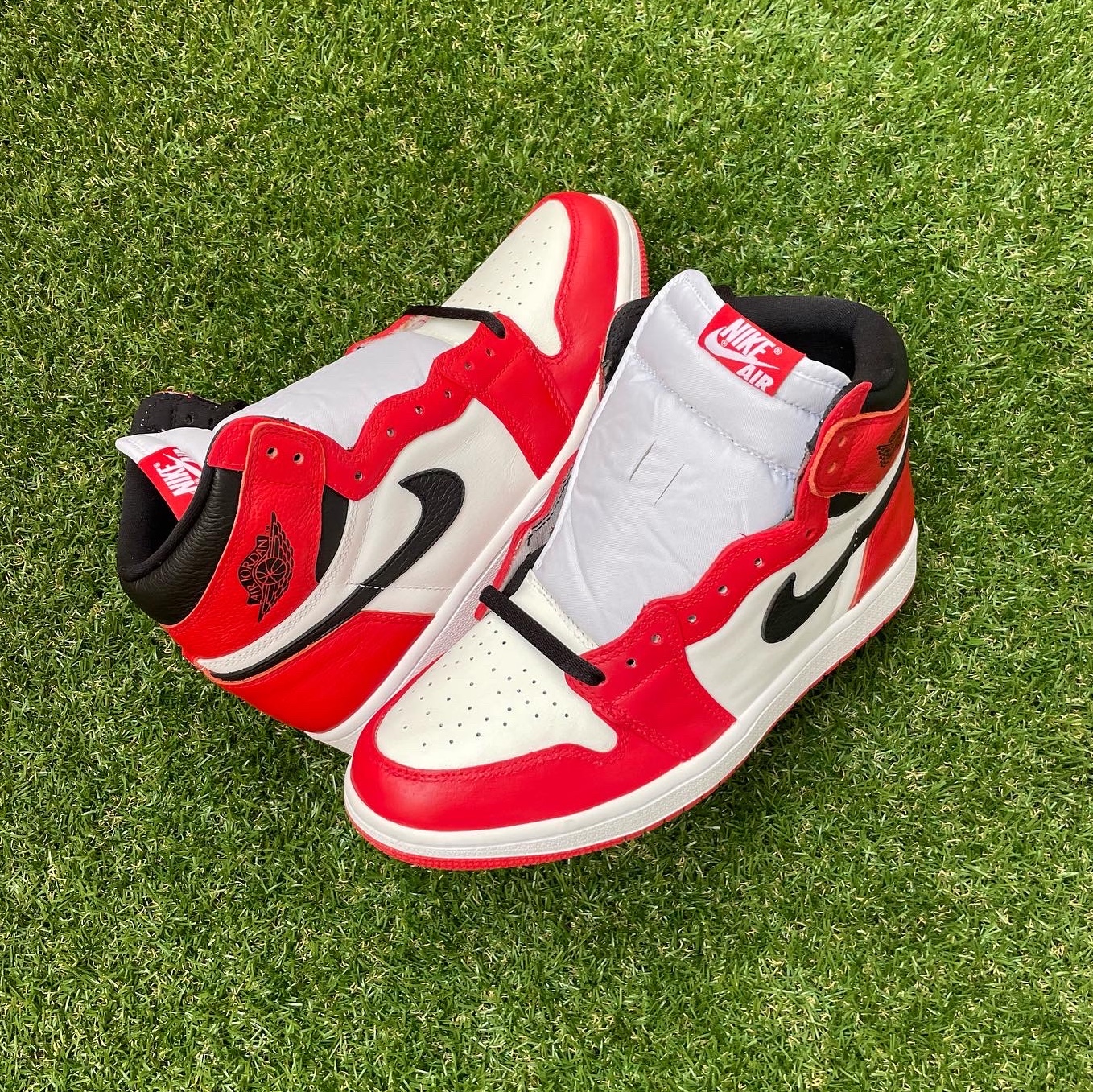 Jordan 1 Retro High OG Heritage, Jordan 1 Retro High OG Taxi 착용 스타일 - 1