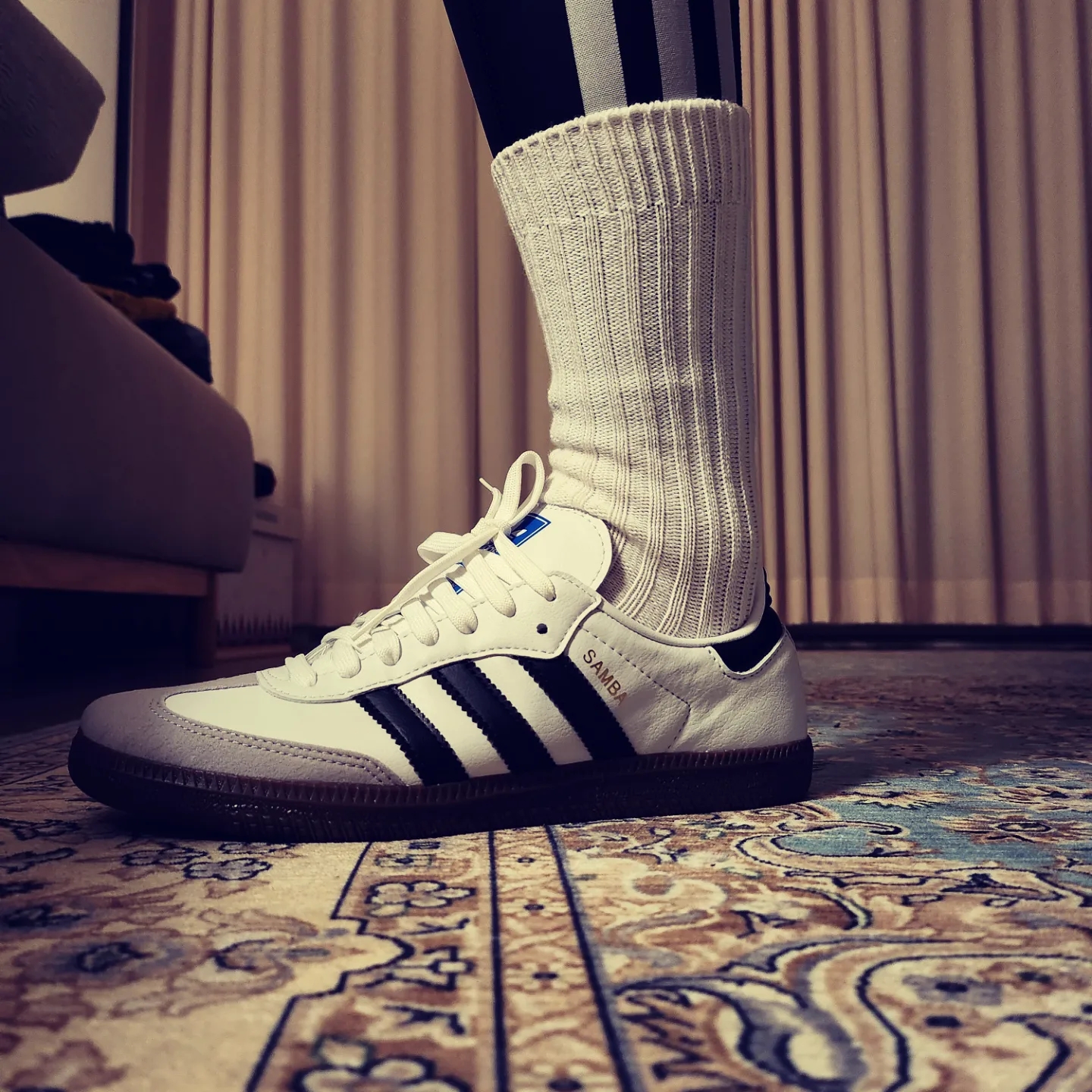 Adidas Samba Vegan White Black 착용 스타일 - 4