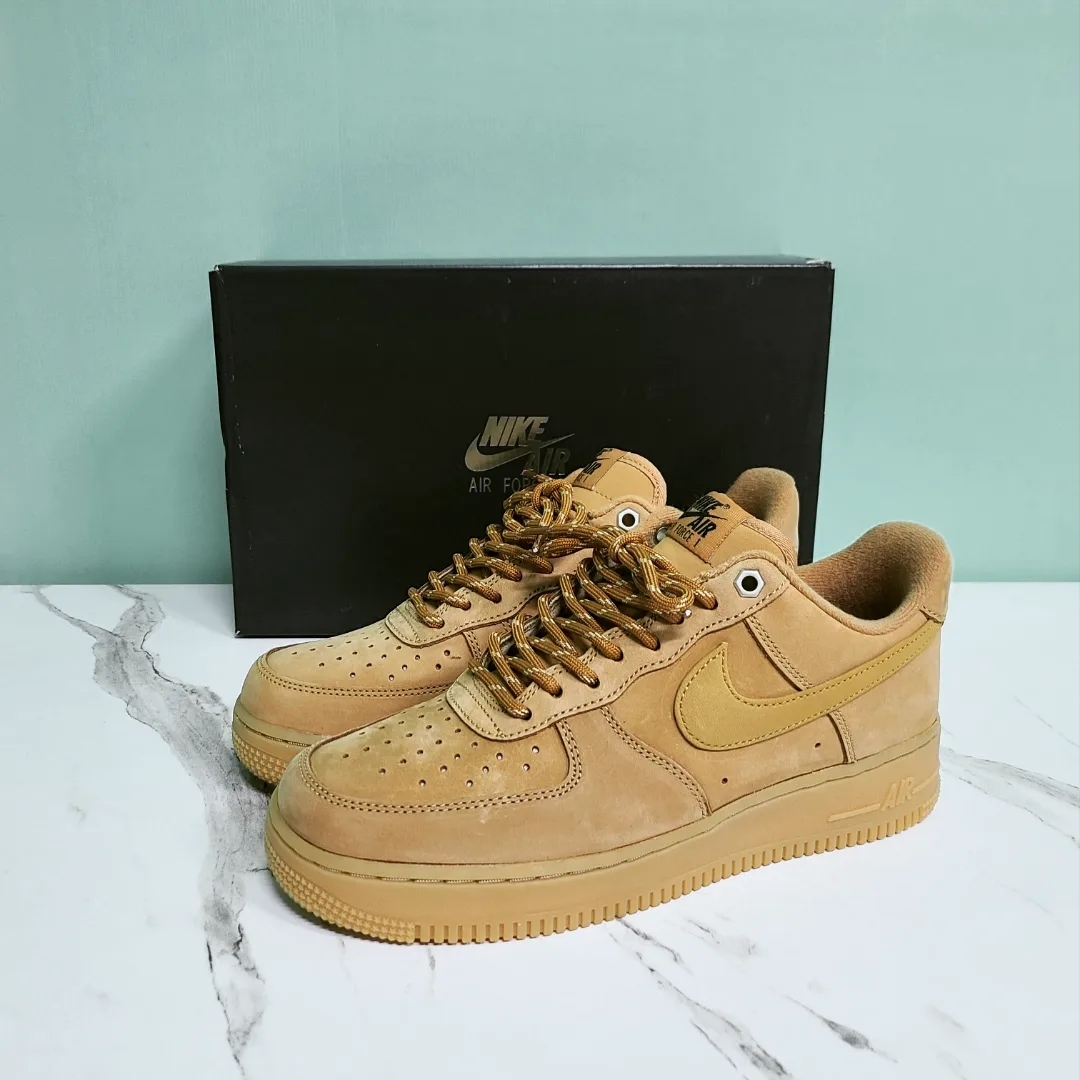 Nike Air Force 1 '07 WB Flax 착용 스타일 - 1