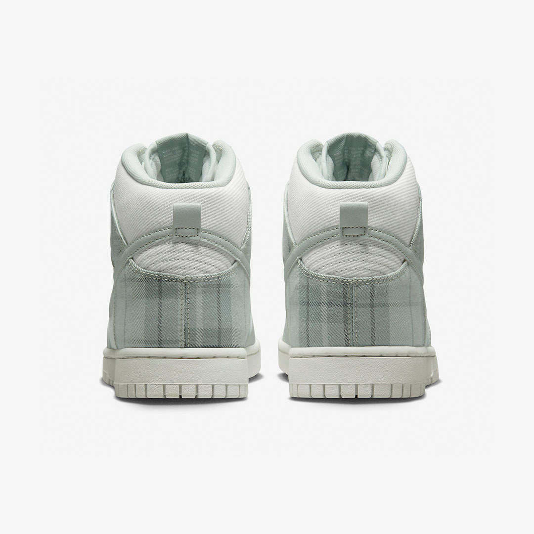 Nike Dunk High Light Silver and Summit White 착용 스타일 - 5