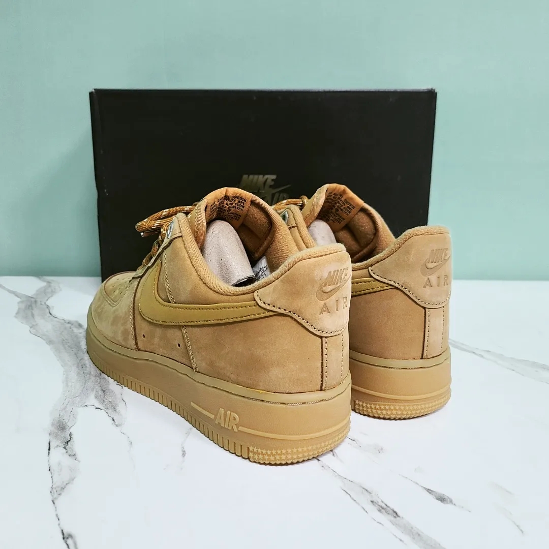 Nike Air Force 1 '07 WB Flax 착용 스타일 - 4