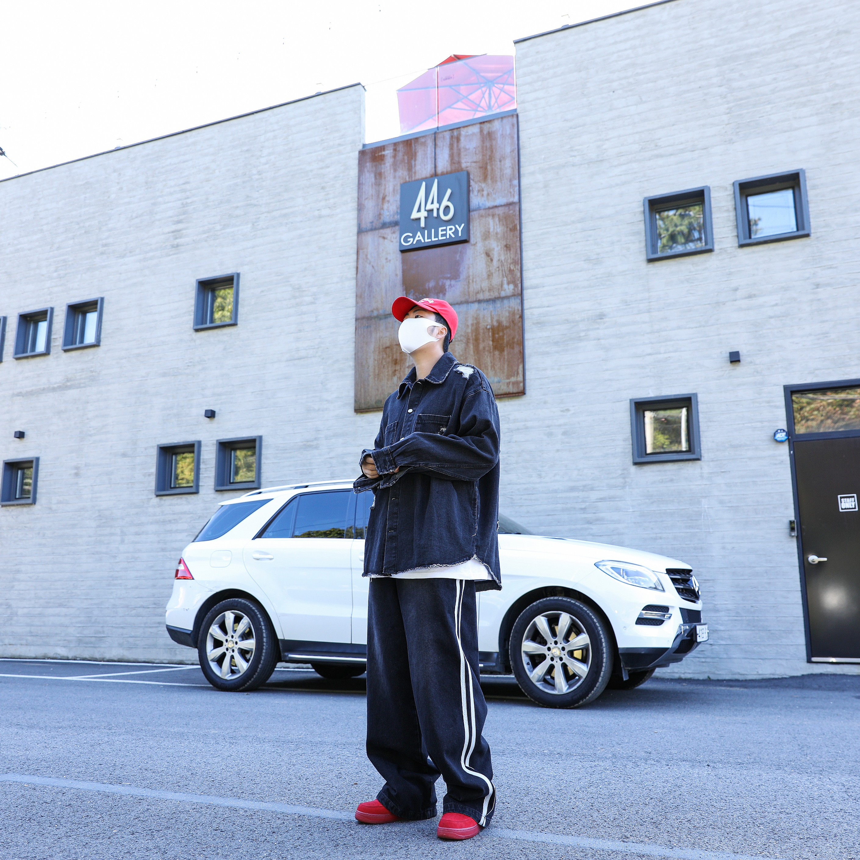 Nike Air Force 1 '07 LV8 Gym Red 착용 스타일 - 1