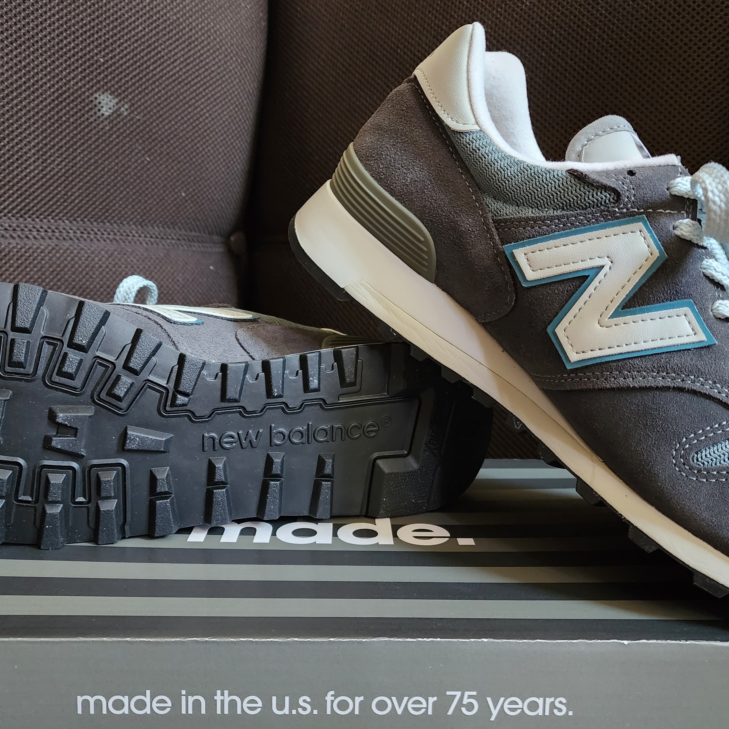 New Balance 1300 Made in USA Steel Blue - D Standard, New Balance 996 Brown 착용 스타일 - 2