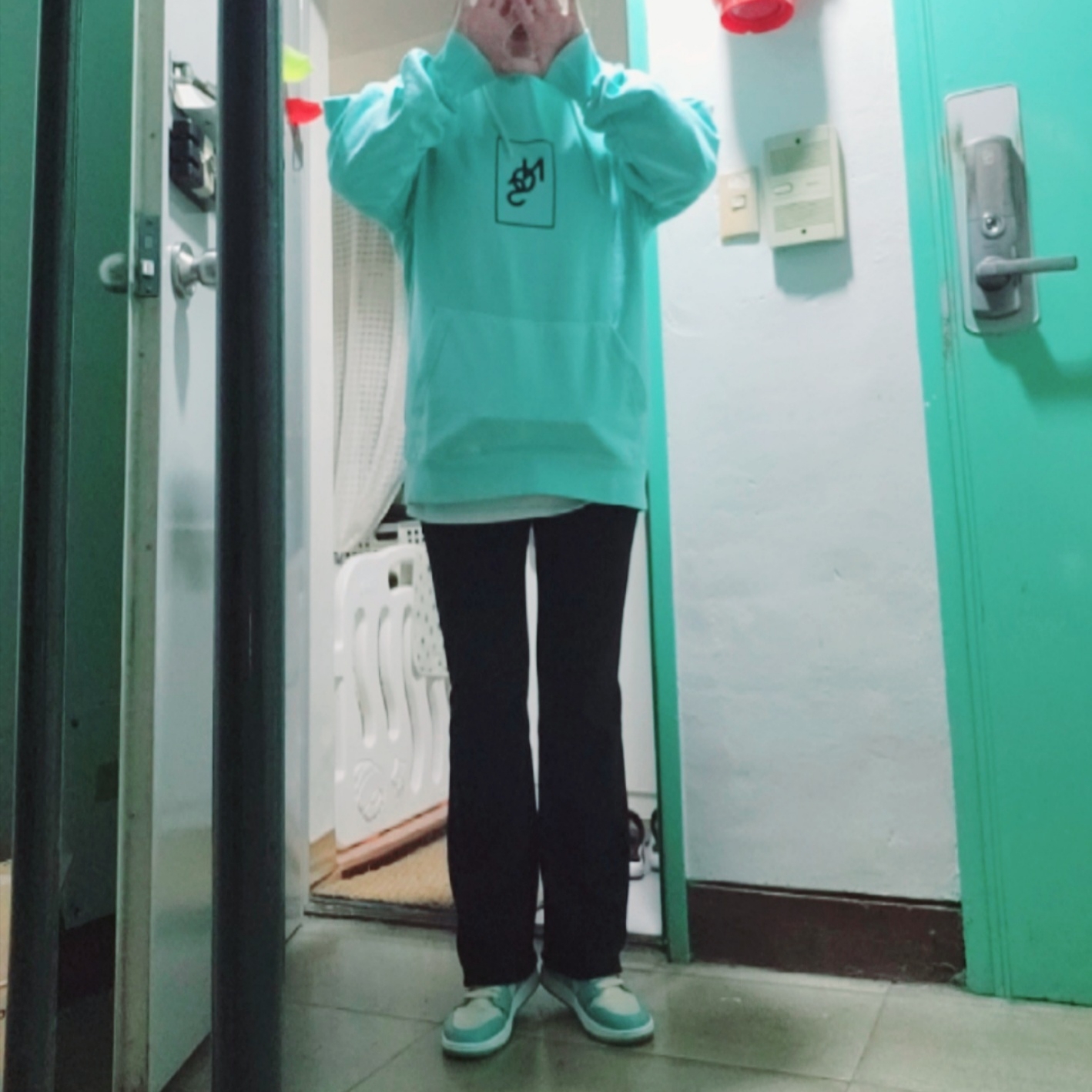 (W) Jordan 1 Low Sanddrift Washed Teal 착용 스타일 - 2