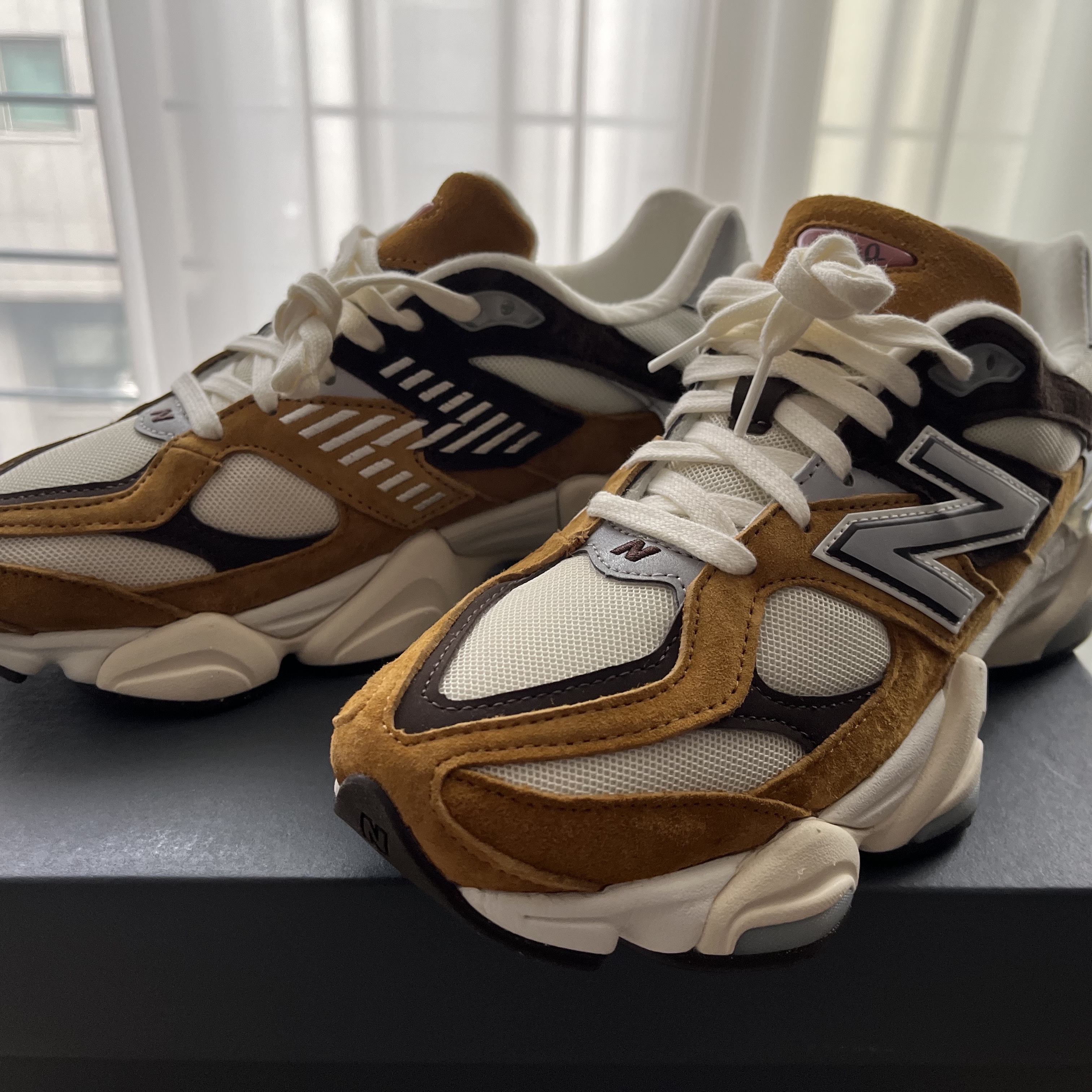 New Balance 9060 Workwear 착용 스타일