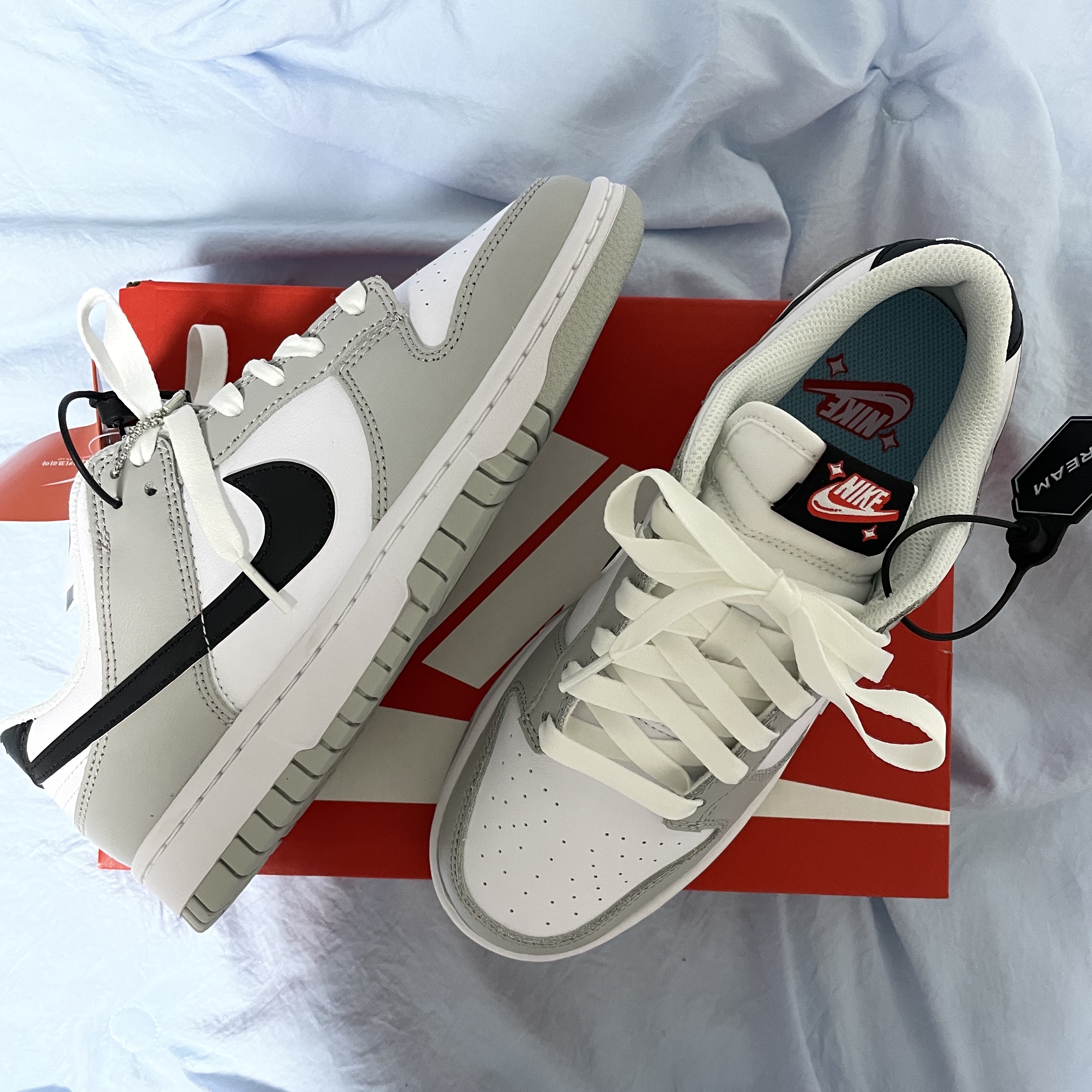 Nike Dunk Low Retro SE Jackpot Grey Fog 착용 스타일