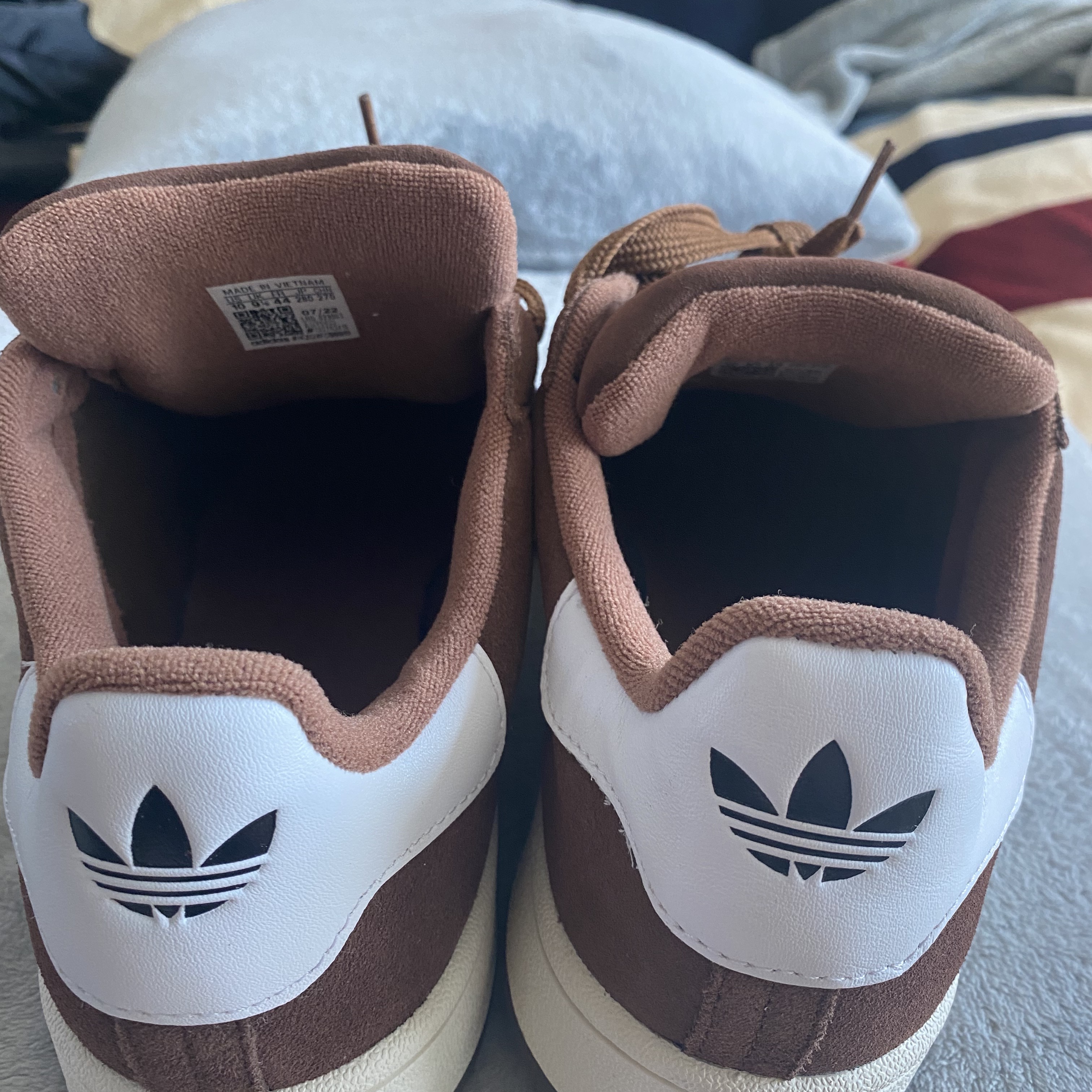 Adidas Campus 00s Bark Cloud White 착용 스타일 - 3