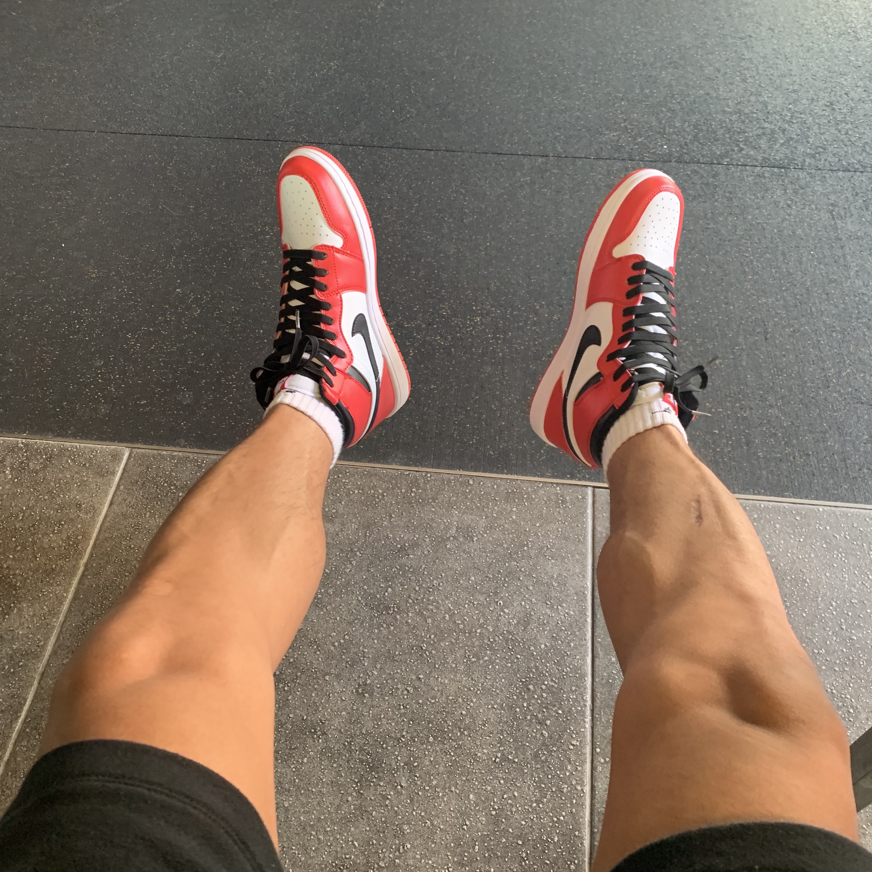 Jordan 1 Retro High OG Chicago 2015 착용 스타일 - 1