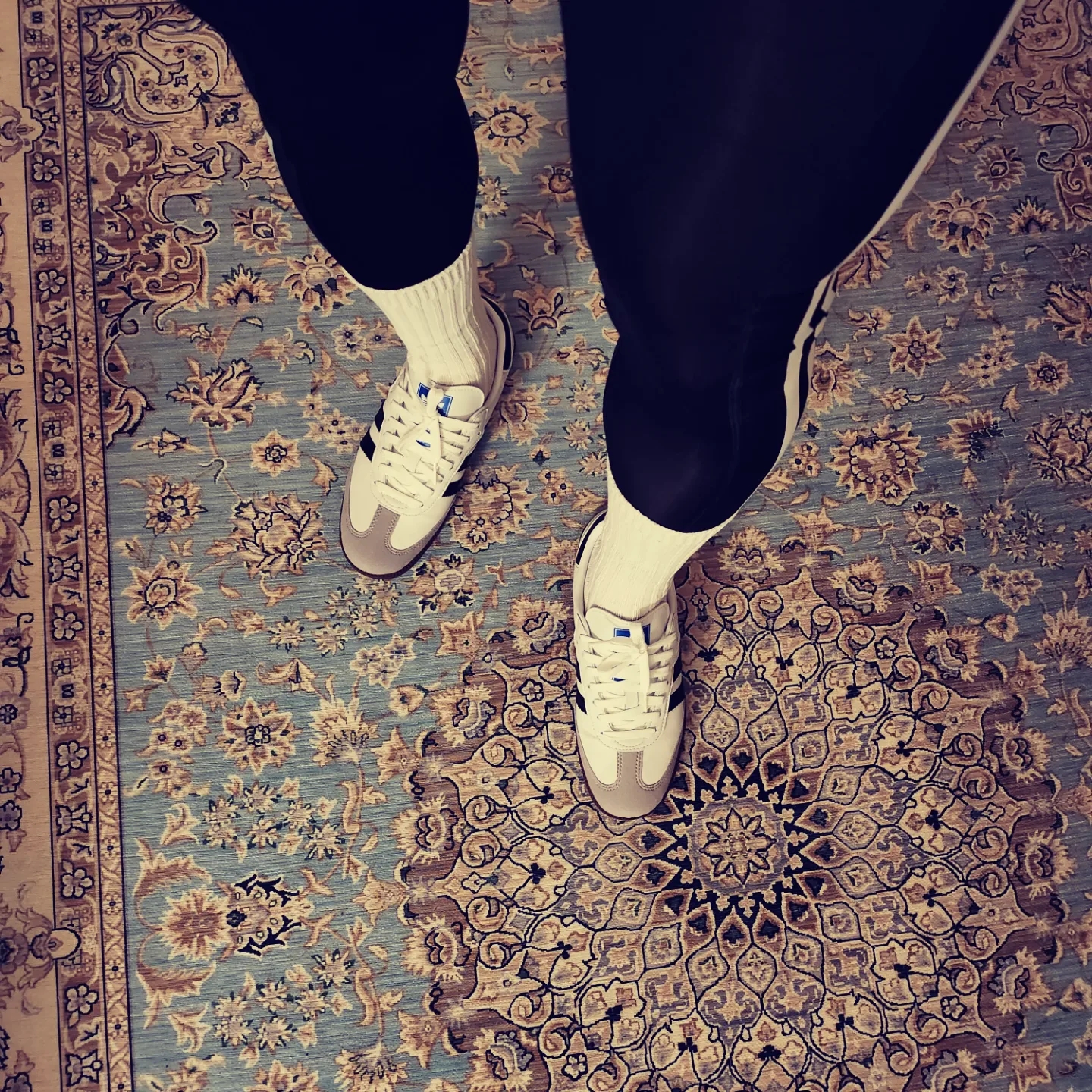 Adidas Samba Vegan White Black 착용 스타일 - 5