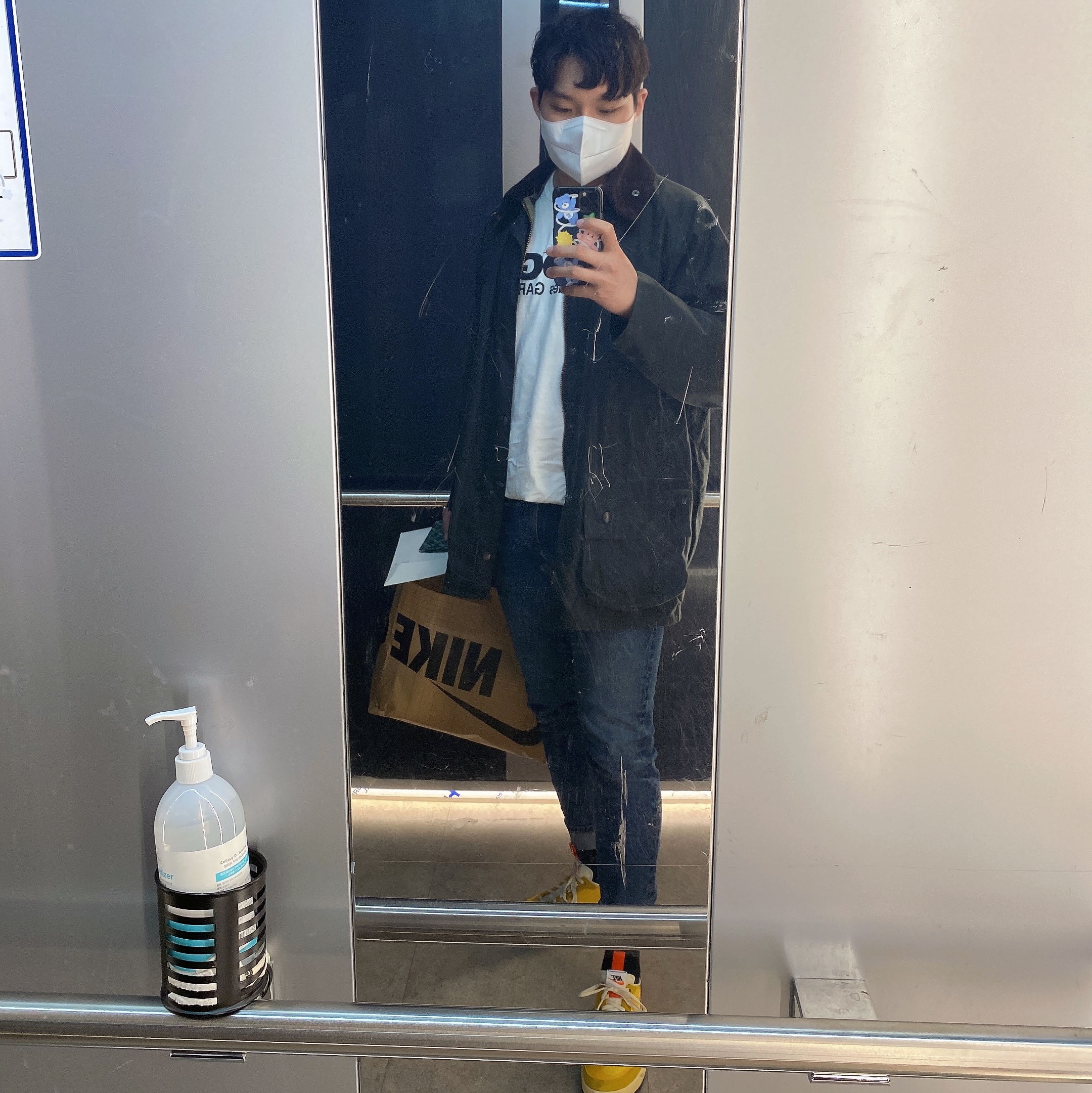 Barbour Bristol Wax Jacket Navy, Nike x Tom Sachs General Purpose Shoe Archive 착용 스타일 - 3
