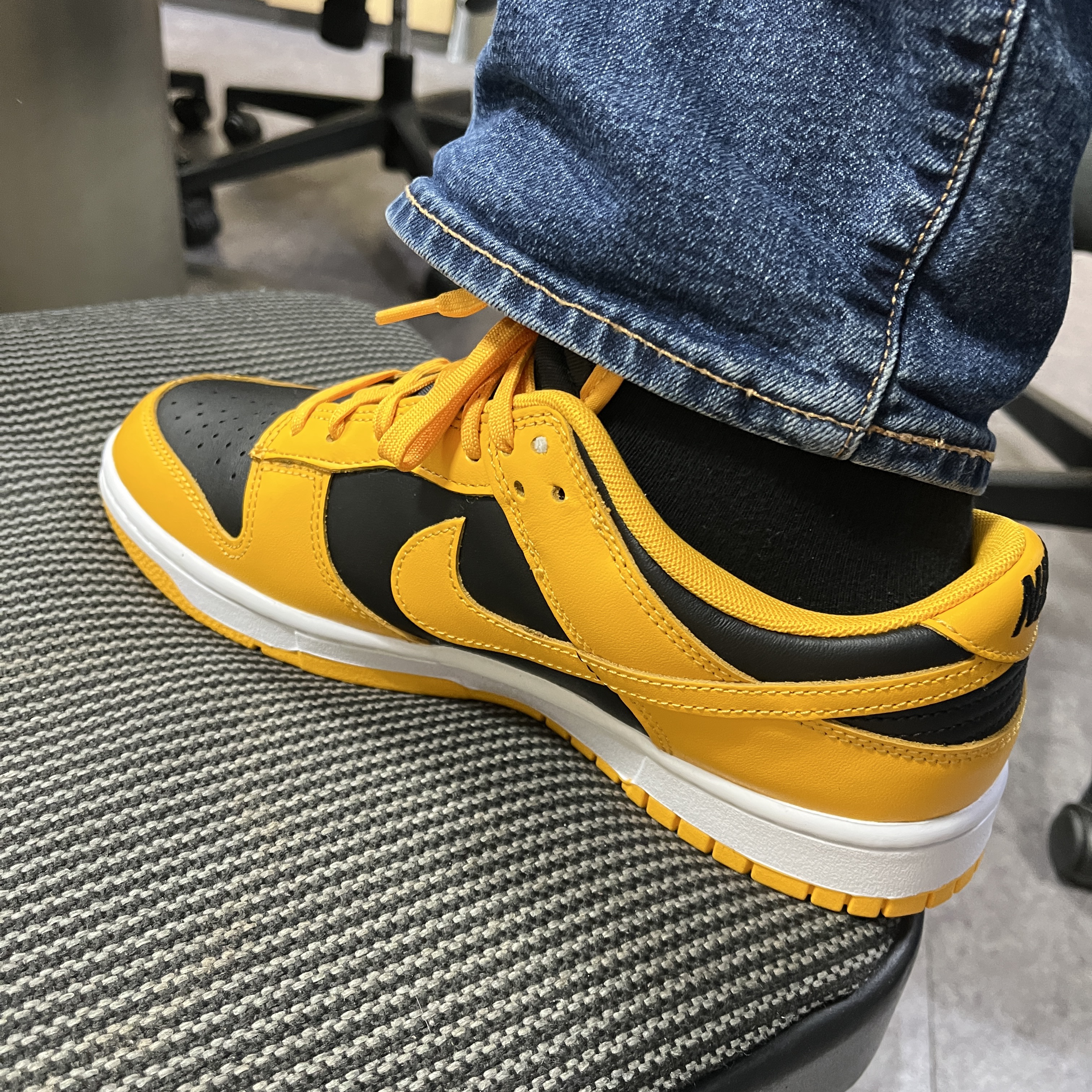 Nike Dunk Low Retro Championship Goldenrod 착용 스타일