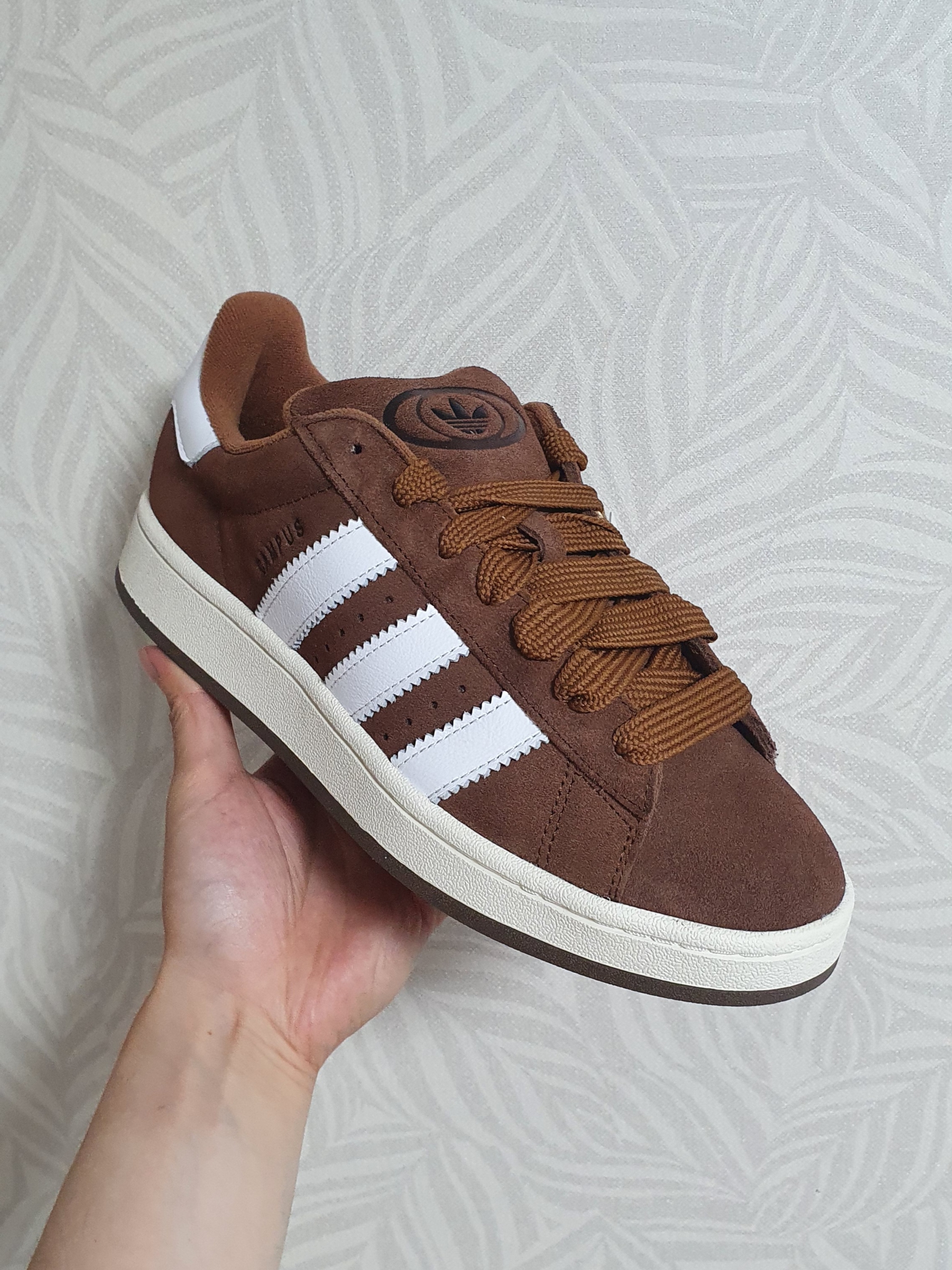 Adidas Campus 00s Bark Cloud White 착용 스타일 - 1