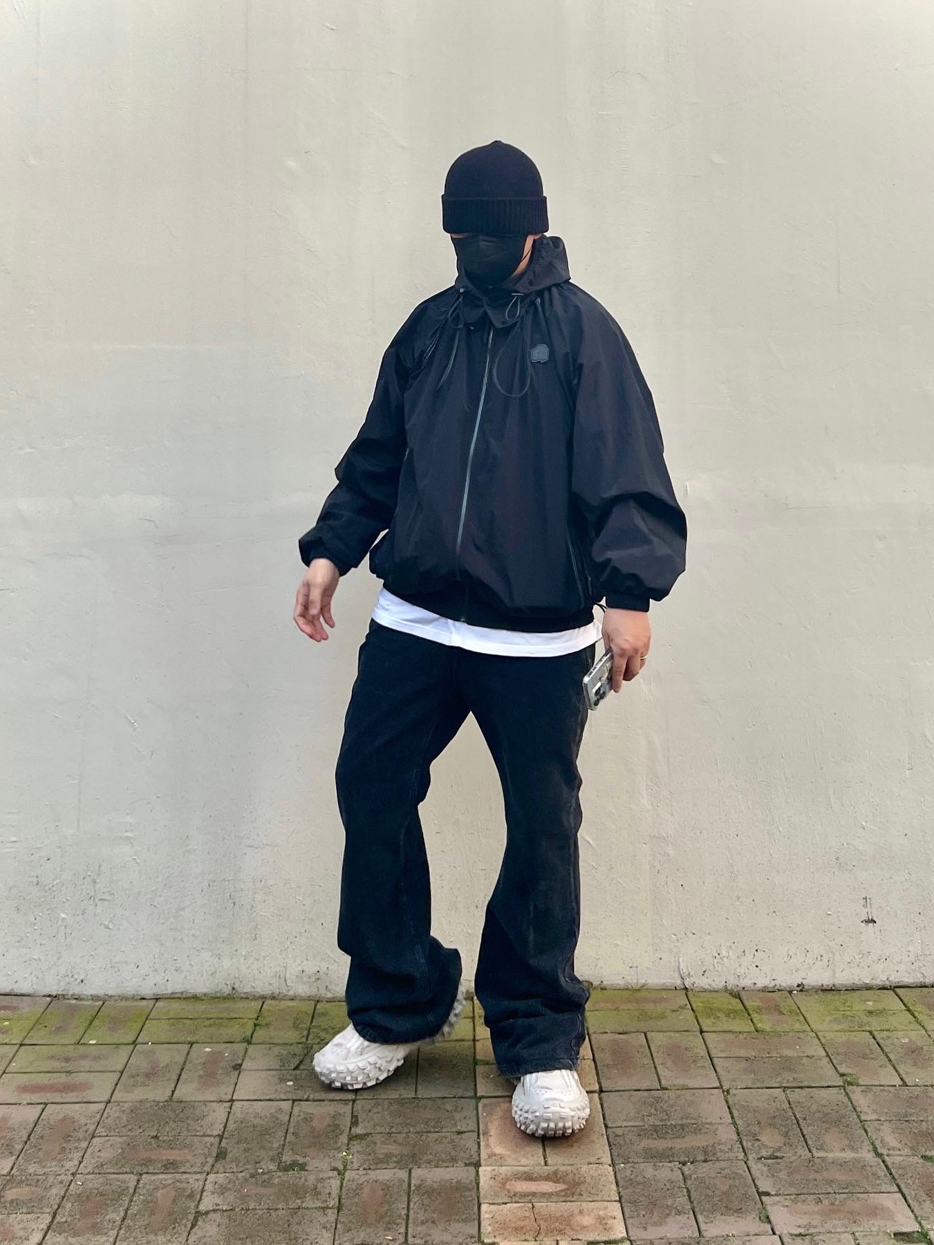 Balenciaga Defender Sneakers Beige 착용 스타일 - 3