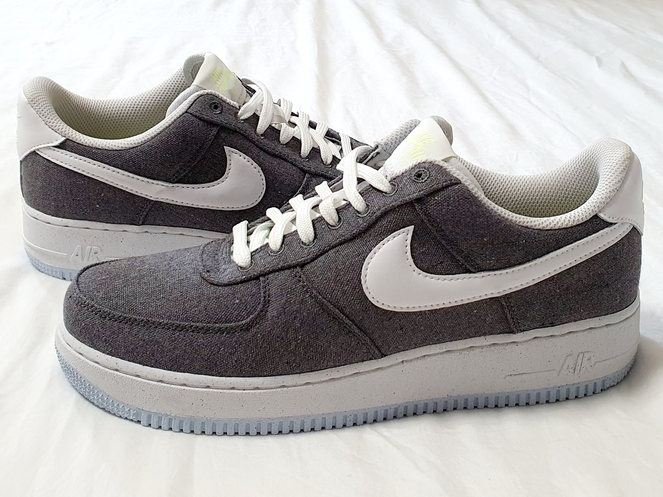Nike Air Force 1 Low Recycled Canvas 착용 스타일 - 2