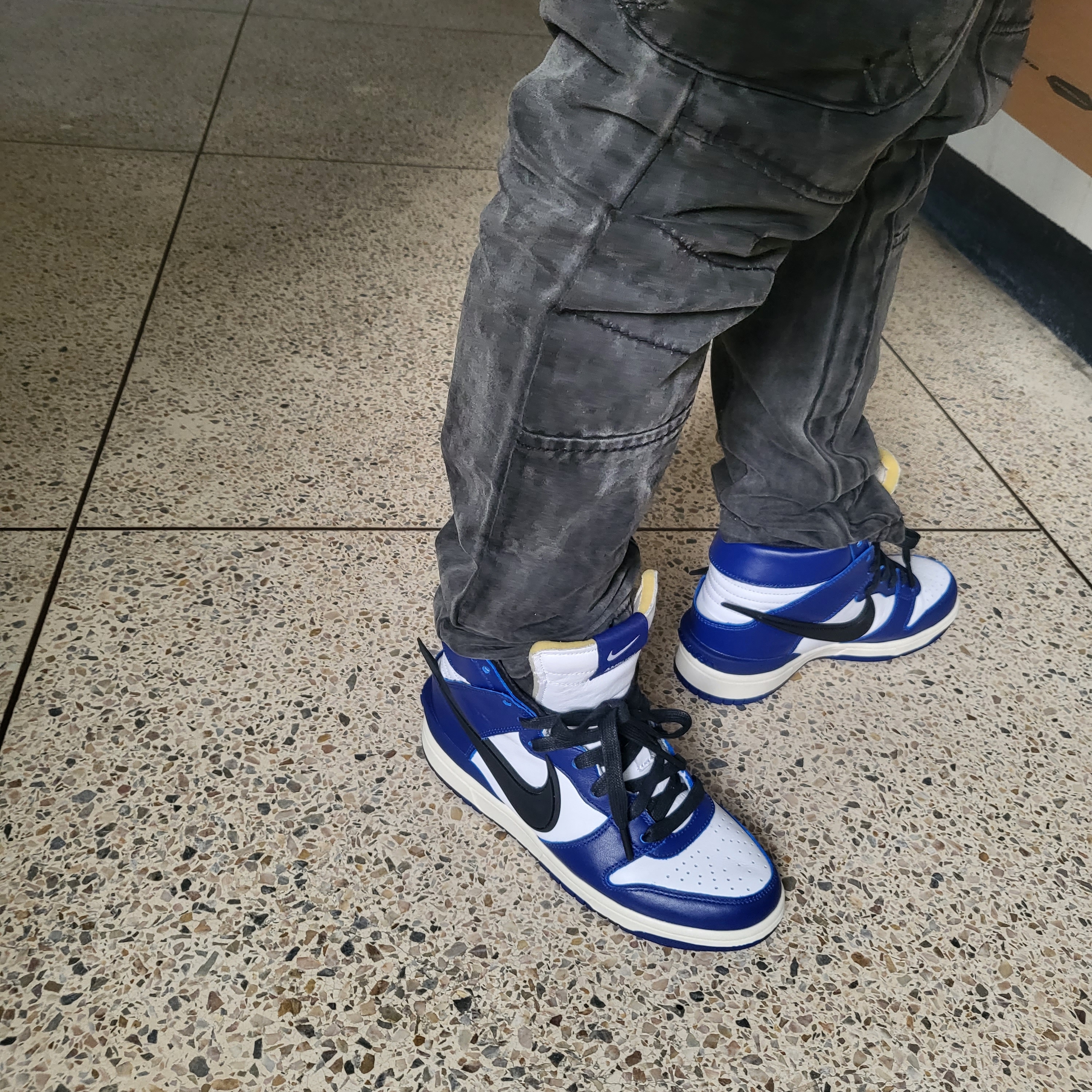 Nike x Ambush Dunk High Deep Royal Blue 착용 스타일 - 2