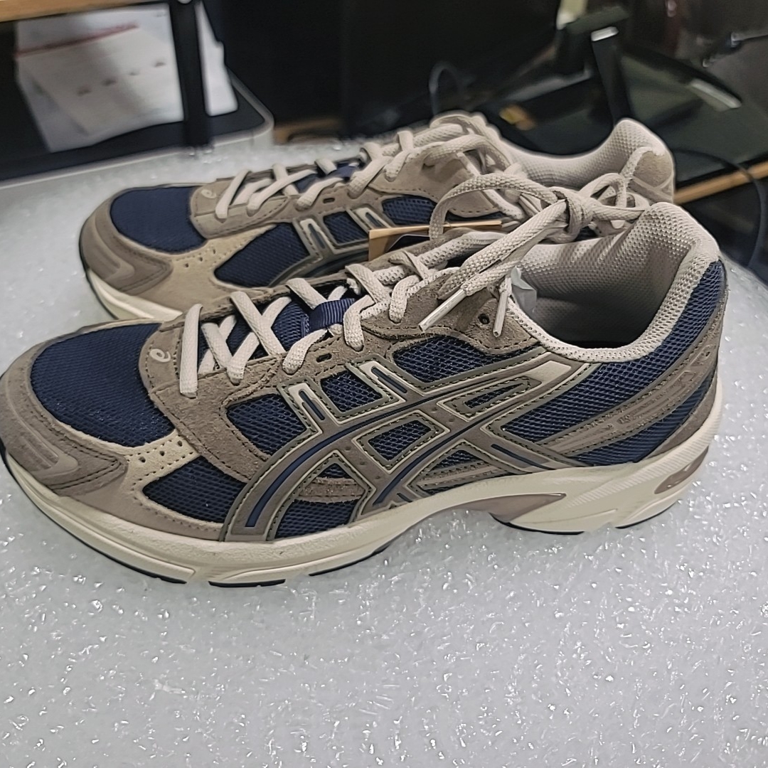 Asics Gel-1130 Tarmac Mink 착용 스타일 - 4