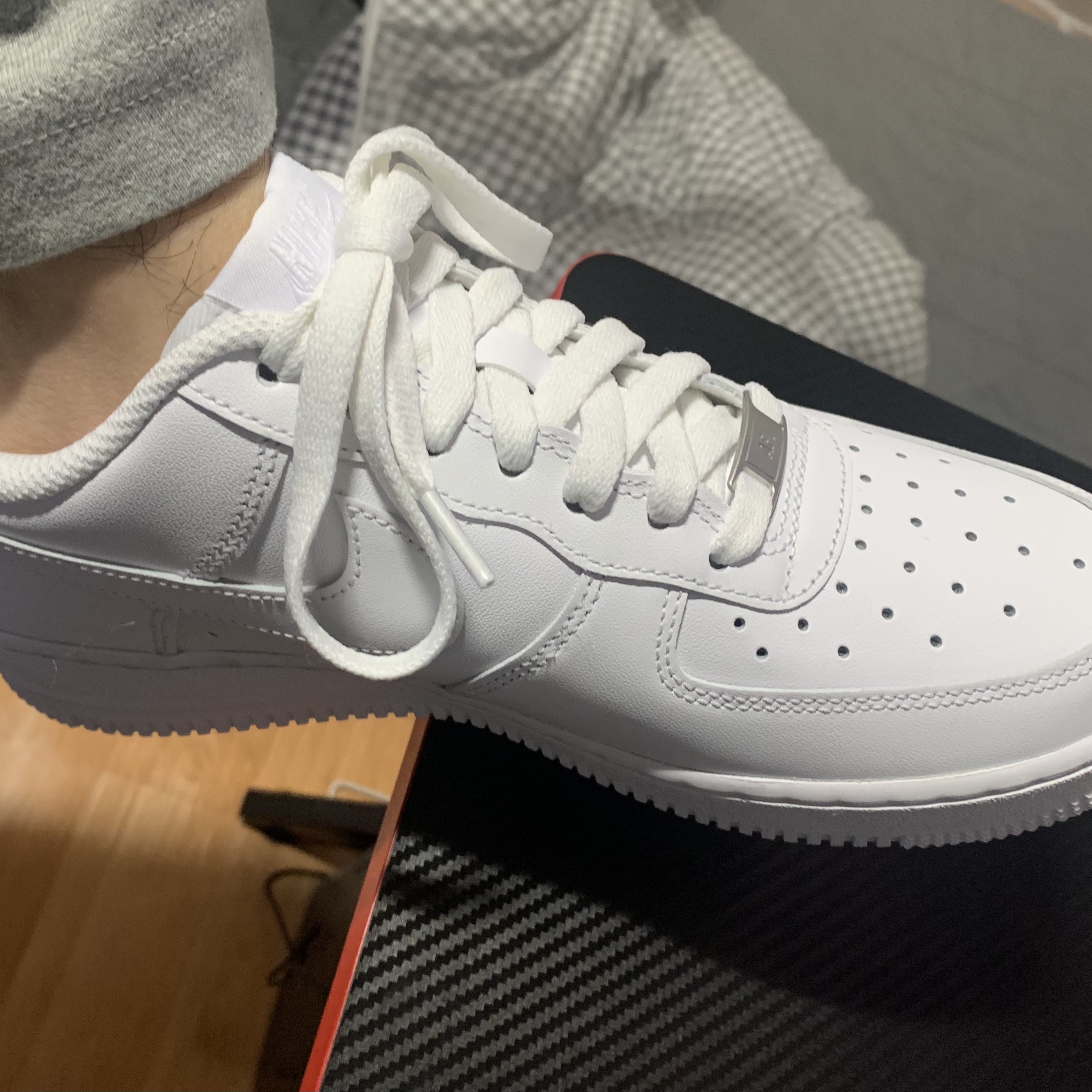 Nike Air Force 1 '07 Low White 착용 스타일