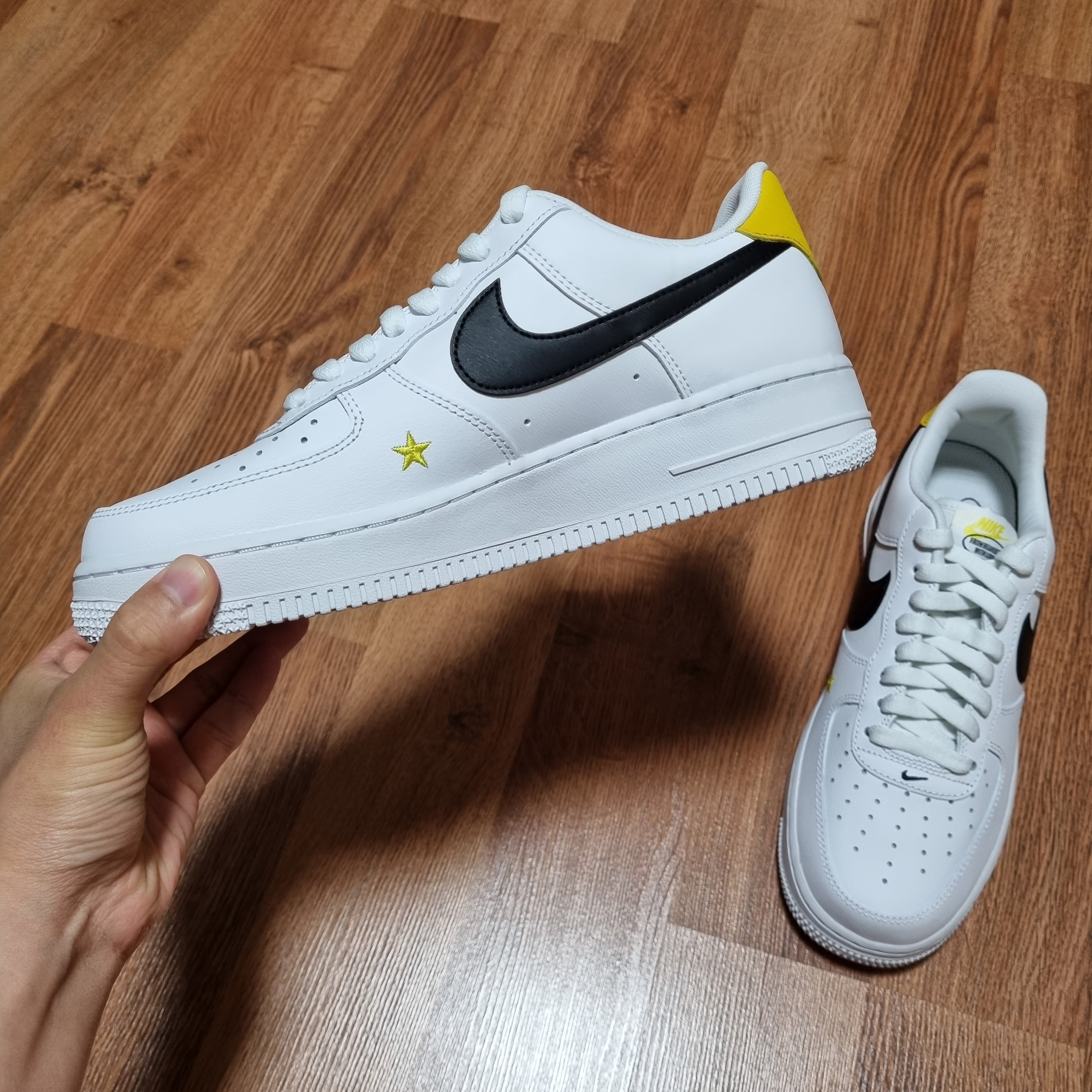 Nike Air Force 1 '07 LV8 2 Have a Nike Day 착용 스타일 - 1