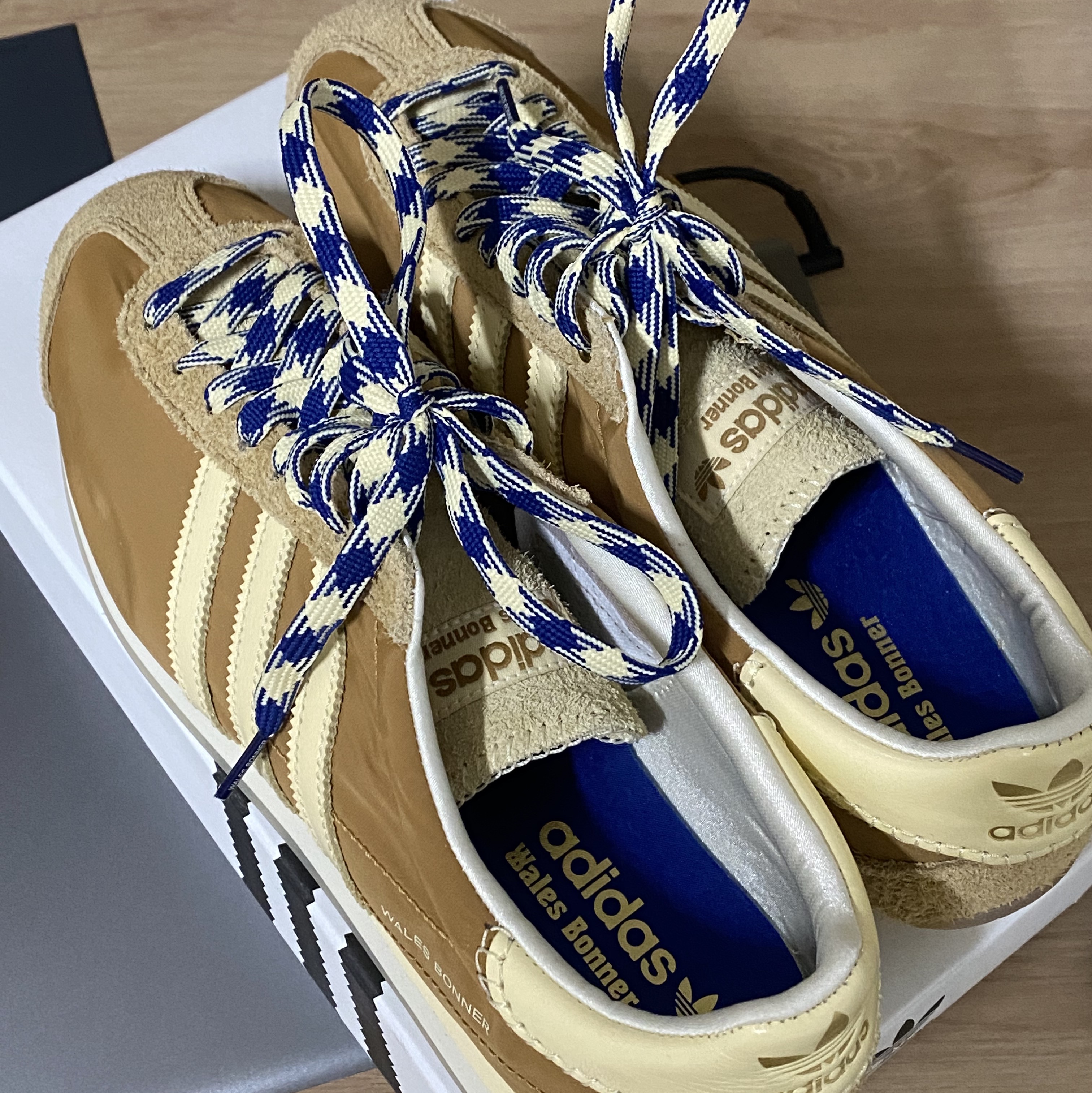 Adidas x Wales Bonner Country Mesa 착용 스타일
