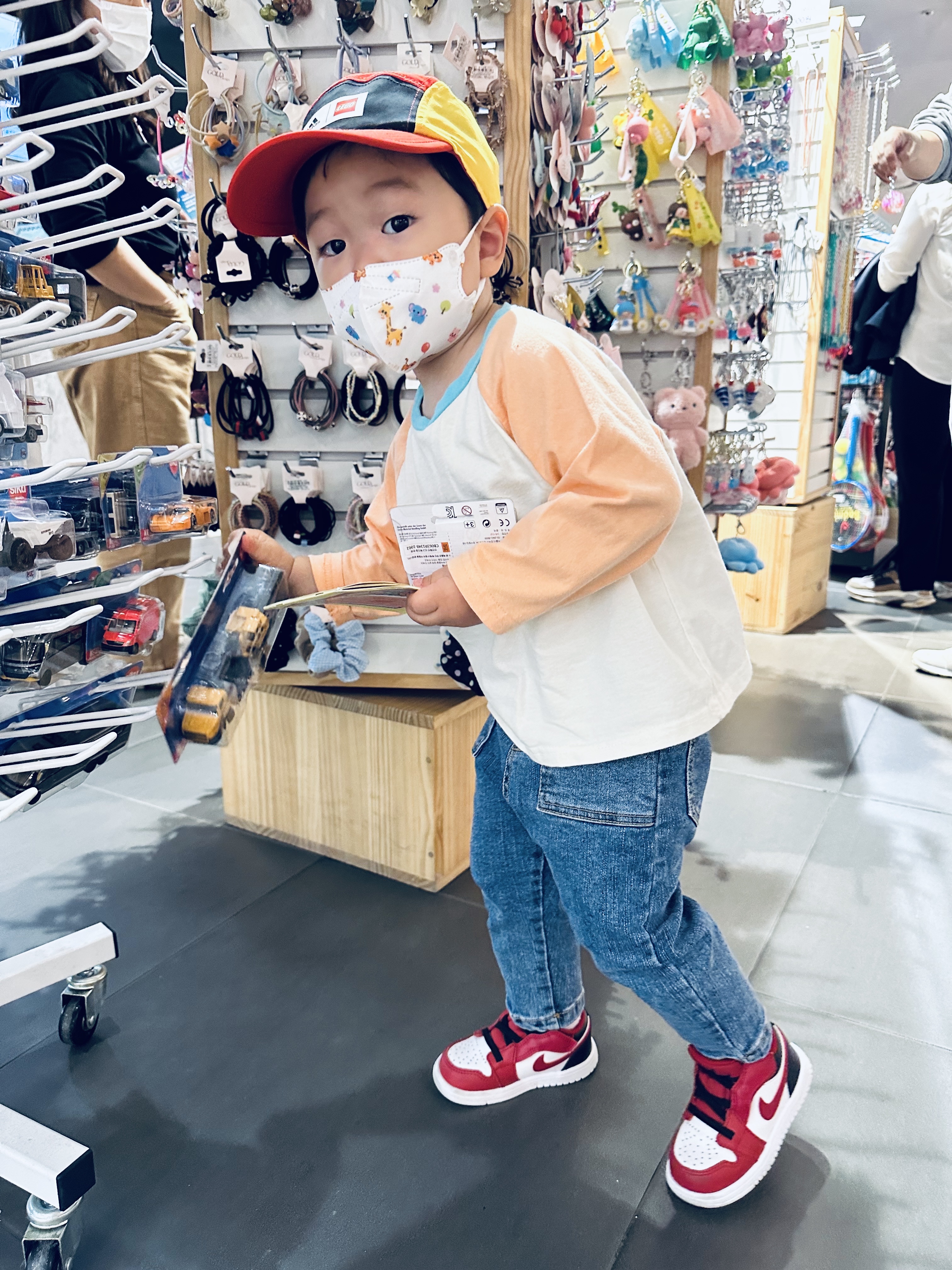 (TD) Jordan 1 Low Alt White Gym Red Black 착용 스타일 - 3
