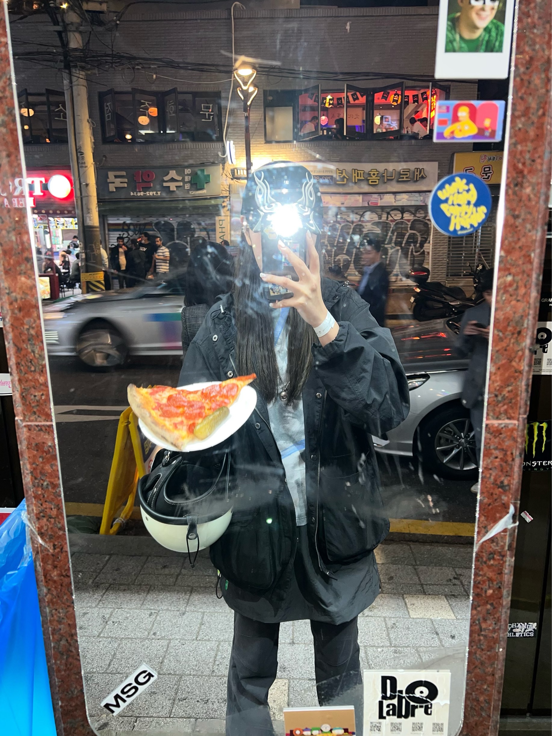 Yeezy Gap Engineered By Balenciaga Flame Cap Black 착용 스타일