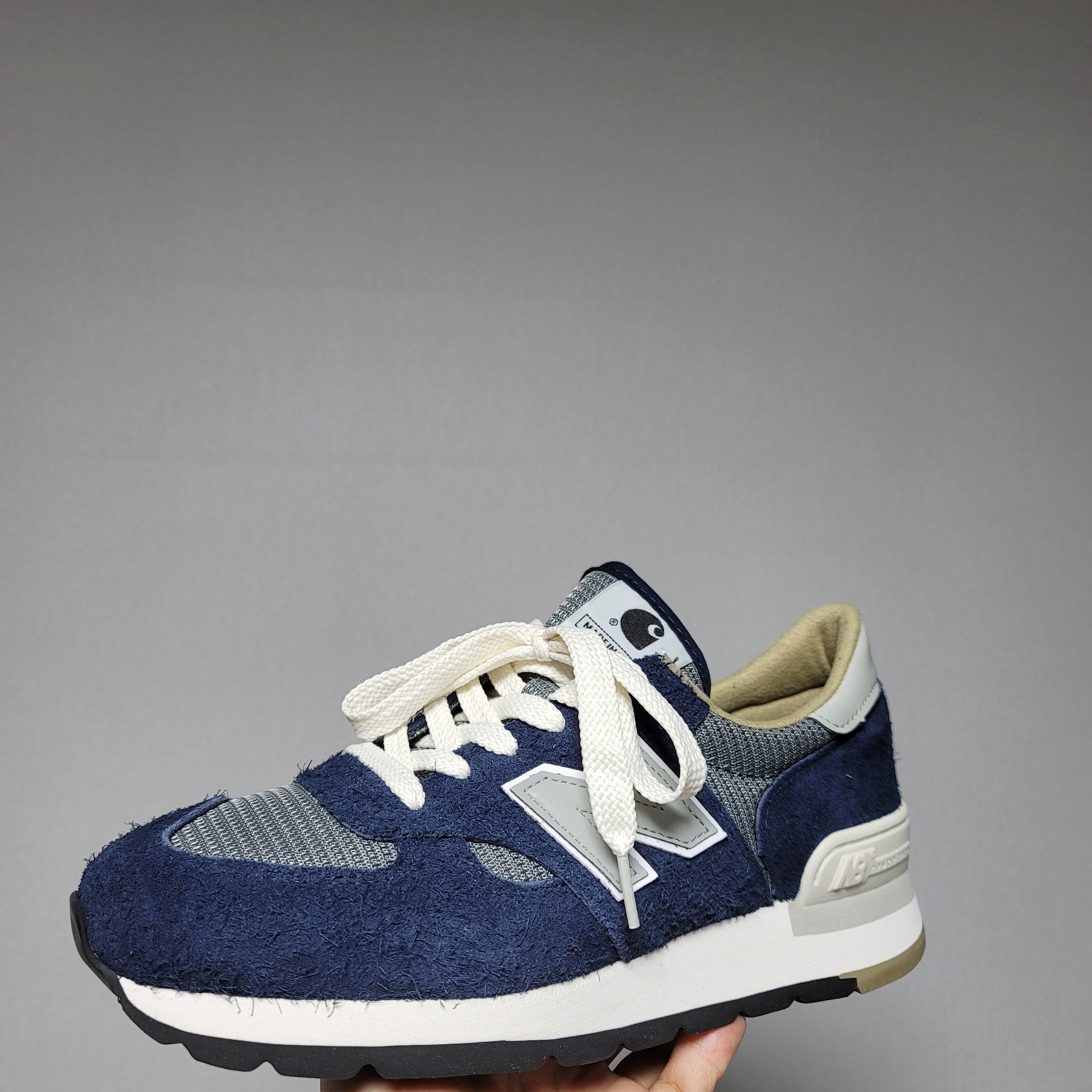 New Balance x Carhartt WIP 990v1 Made in USA Sculpture Center 착용 스타일