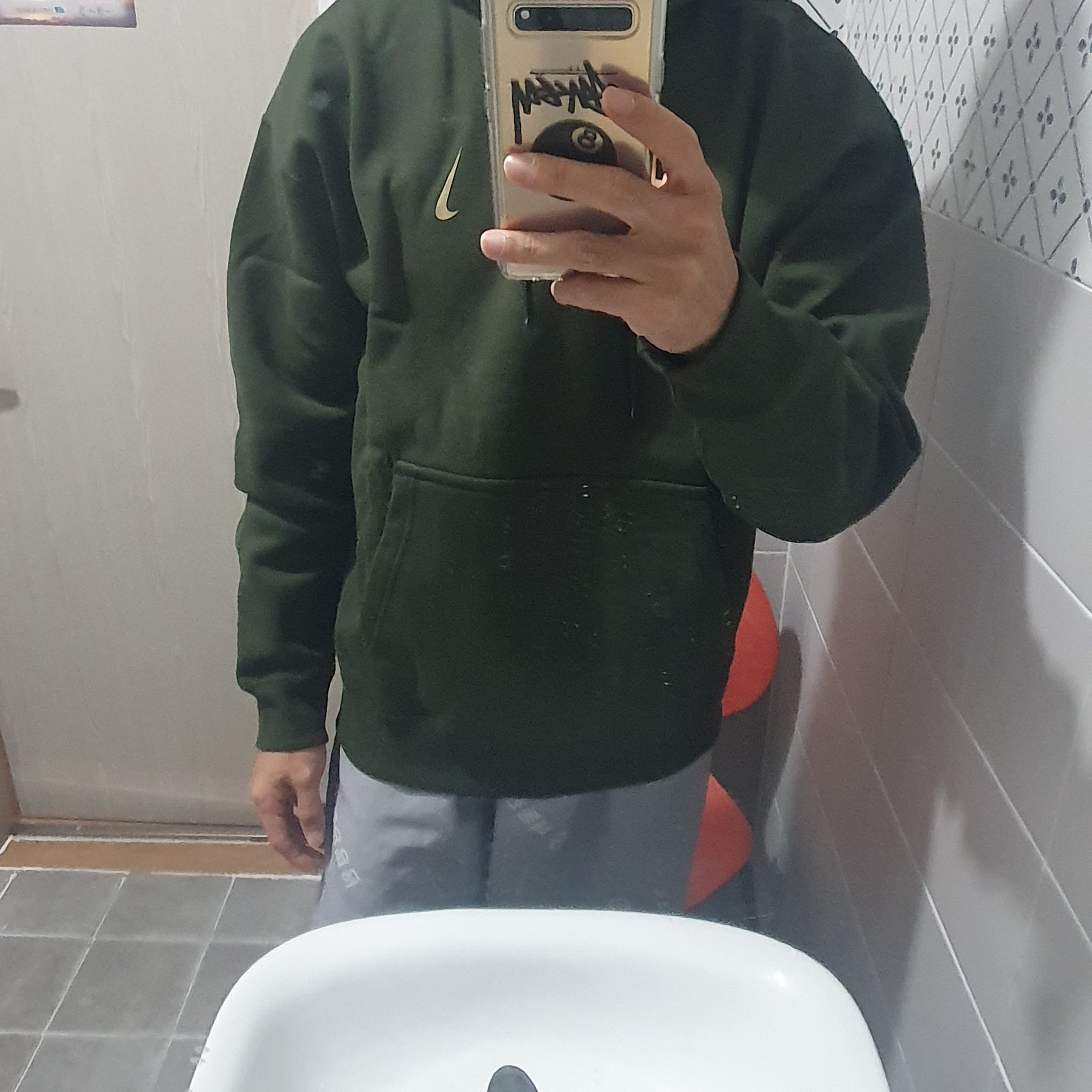 Nike x Billie Eilish NRG Fleece Hoodie Sequoia - Asia 착용 스타일 - 1