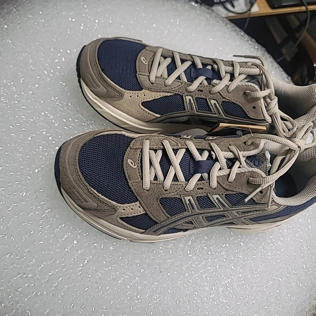 Asics Gel-1130 Tarmac Mink 착용 스타일 - 3
