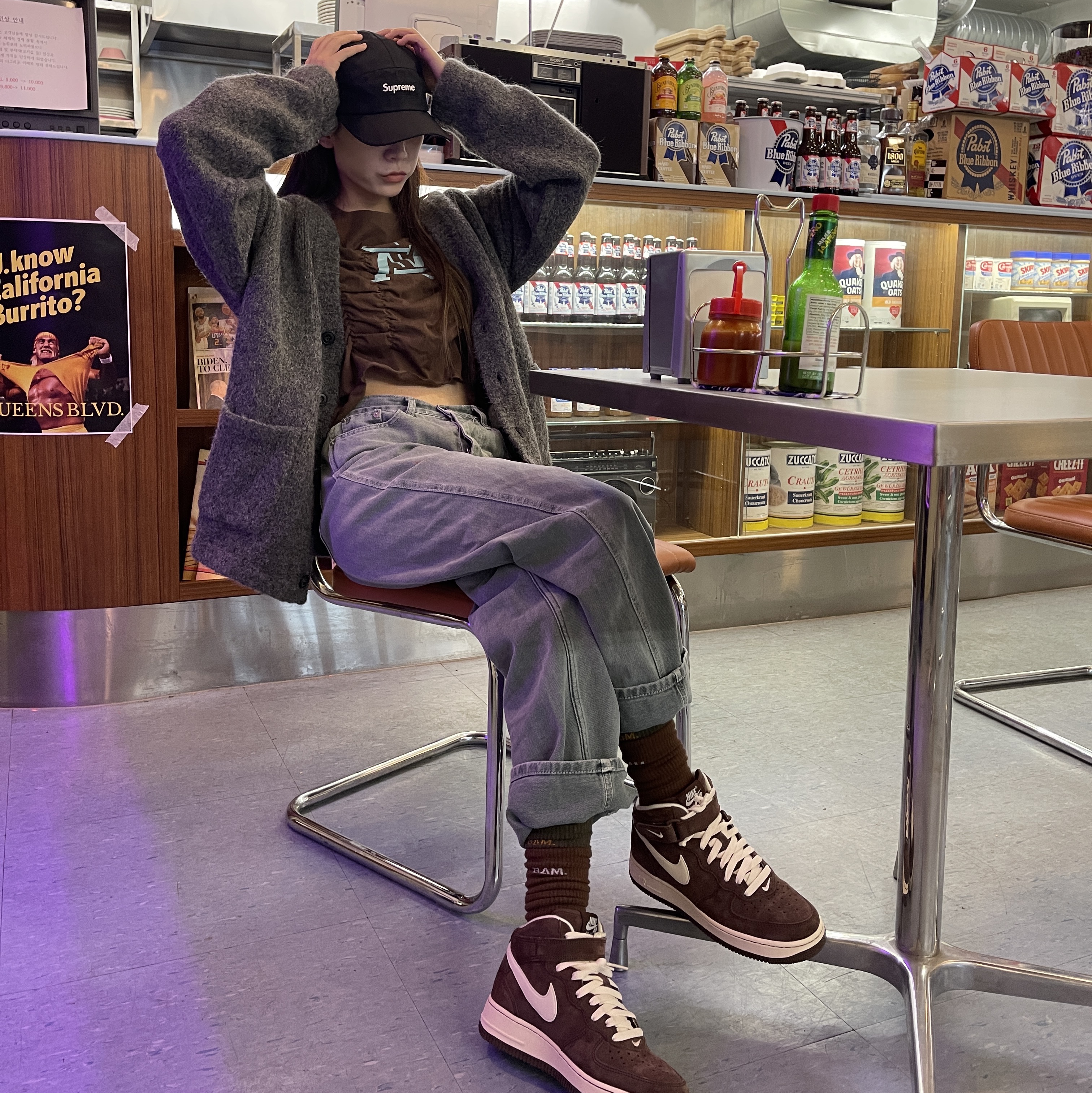 Supreme Washed Chino Twill Camp Cap Black, Nike Air Force 1 Mid '07 QS Chocolate 착용 스타일