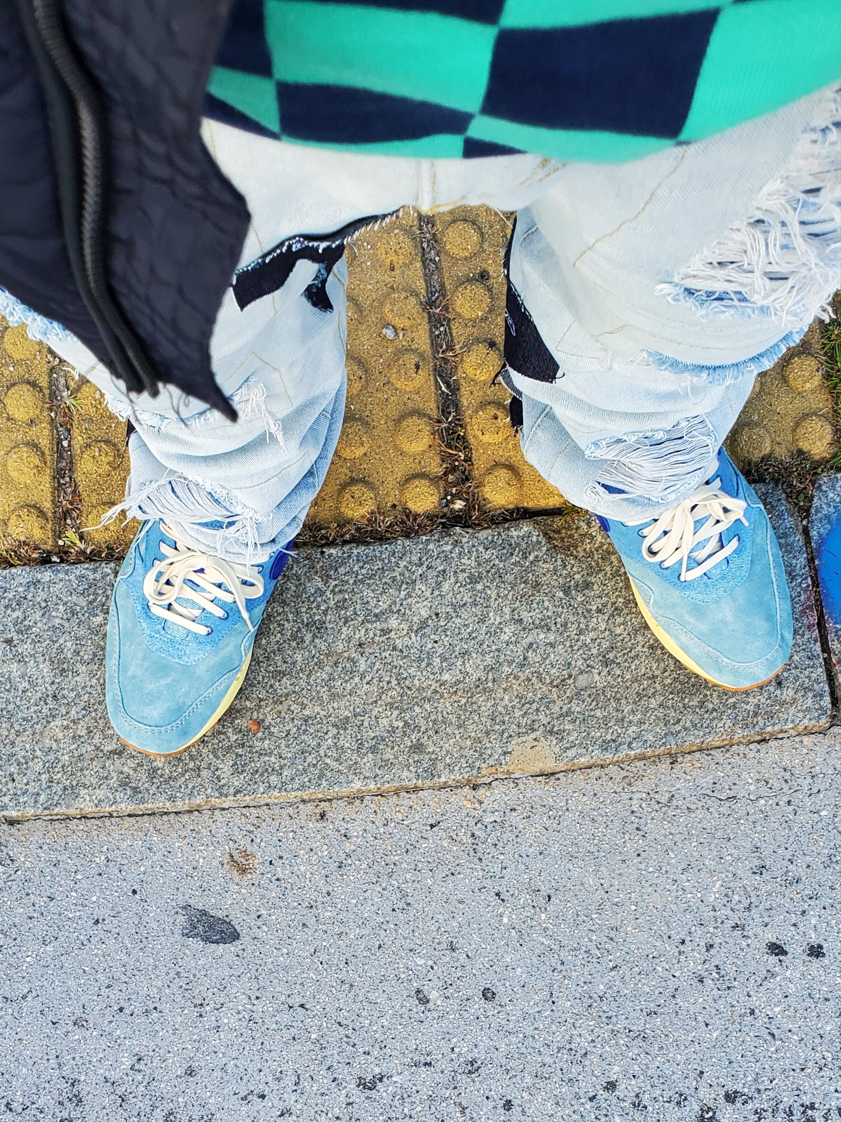 Nike Air Max 1 Premium Dirty Denim 착용 스타일 - 1