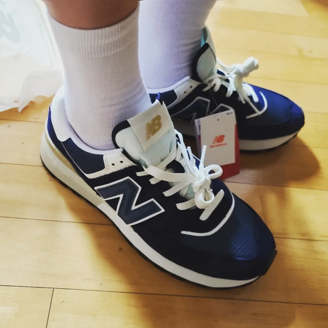 New Balance 574 Legacy Navy 착용 스타일 - 1