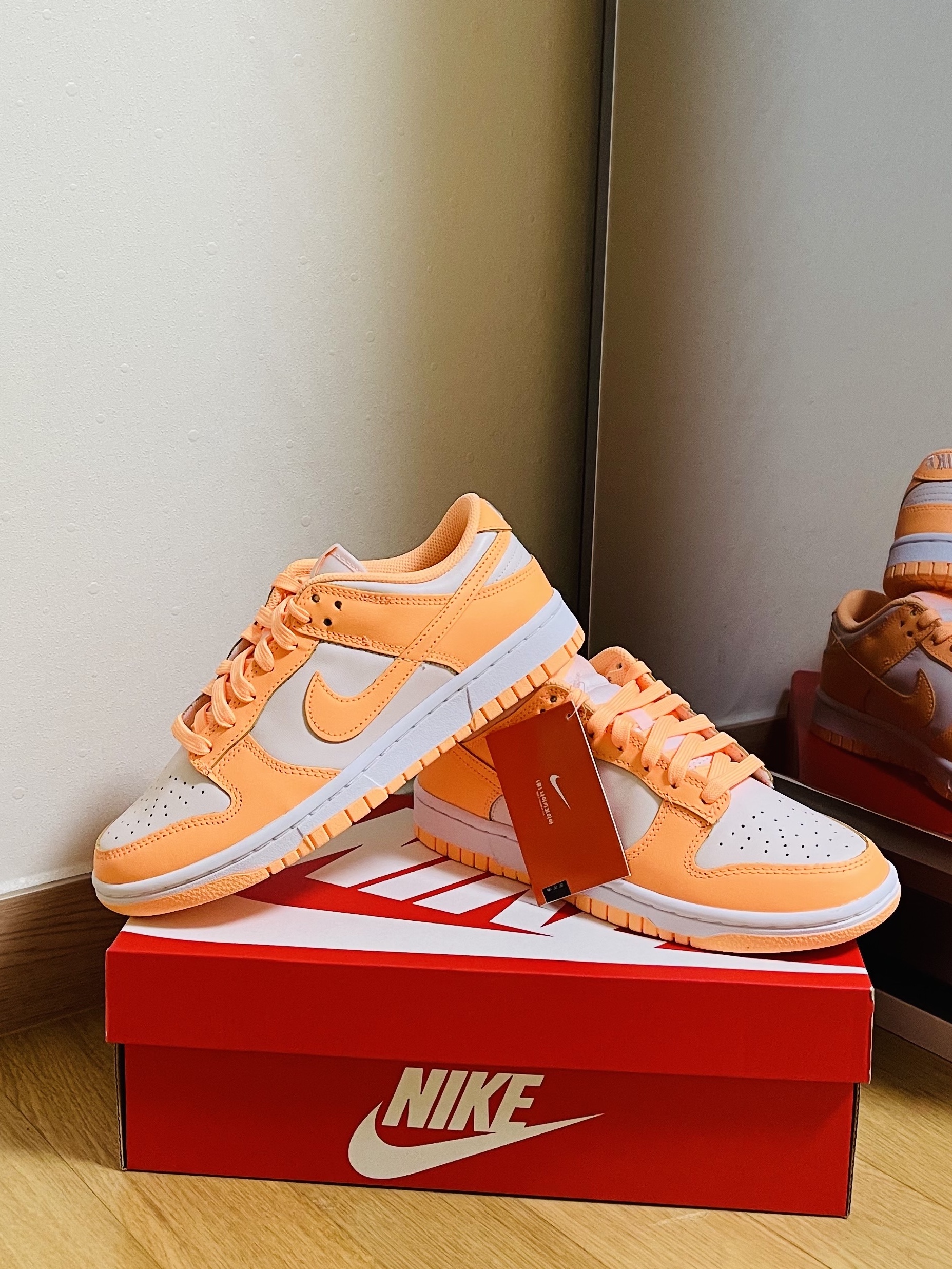 (W) Nike Dunk Low Peach Cream 착용 스타일