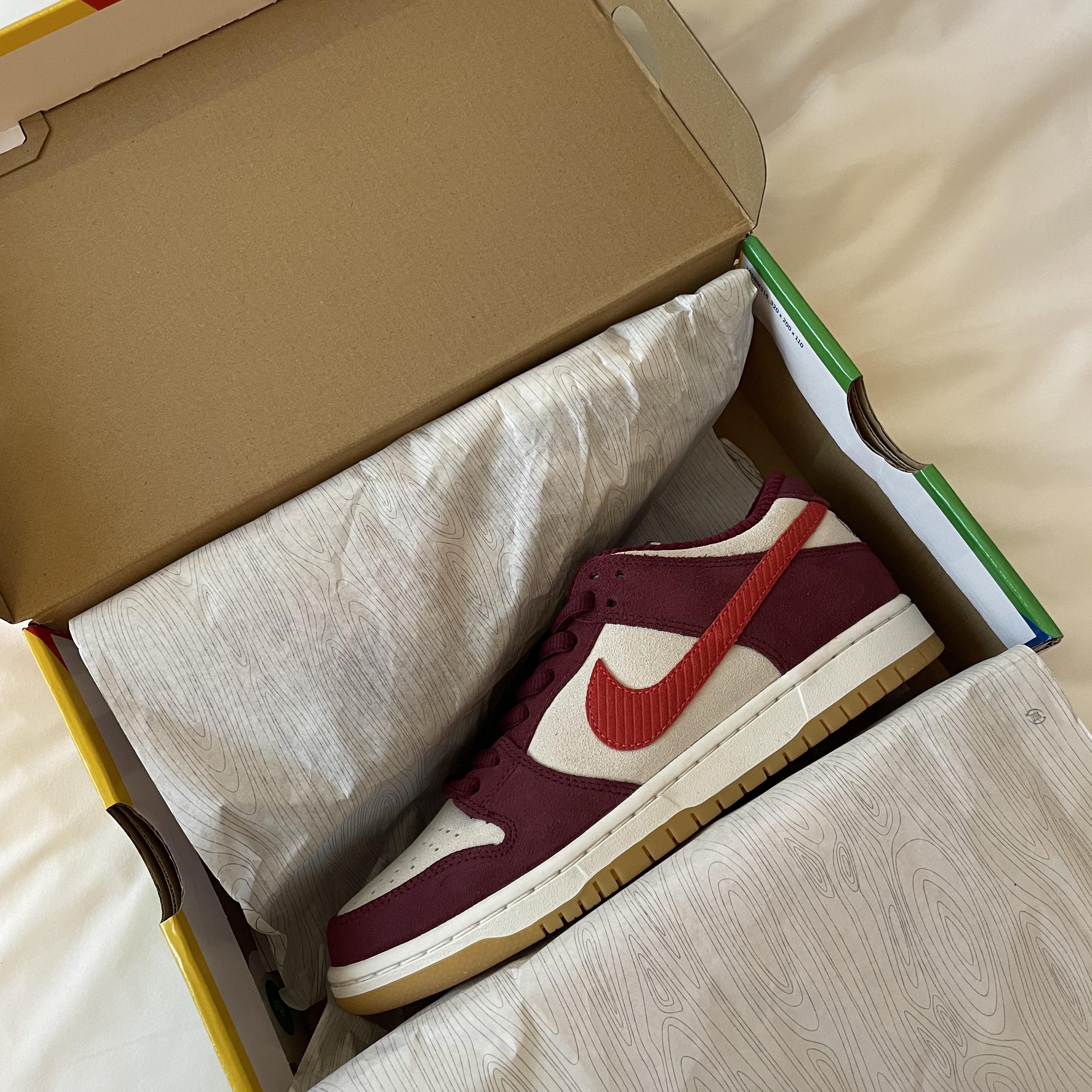 Nike x Skate Like a Girl SB Dunk Low QS Barely Rose 착용 스타일 - 5