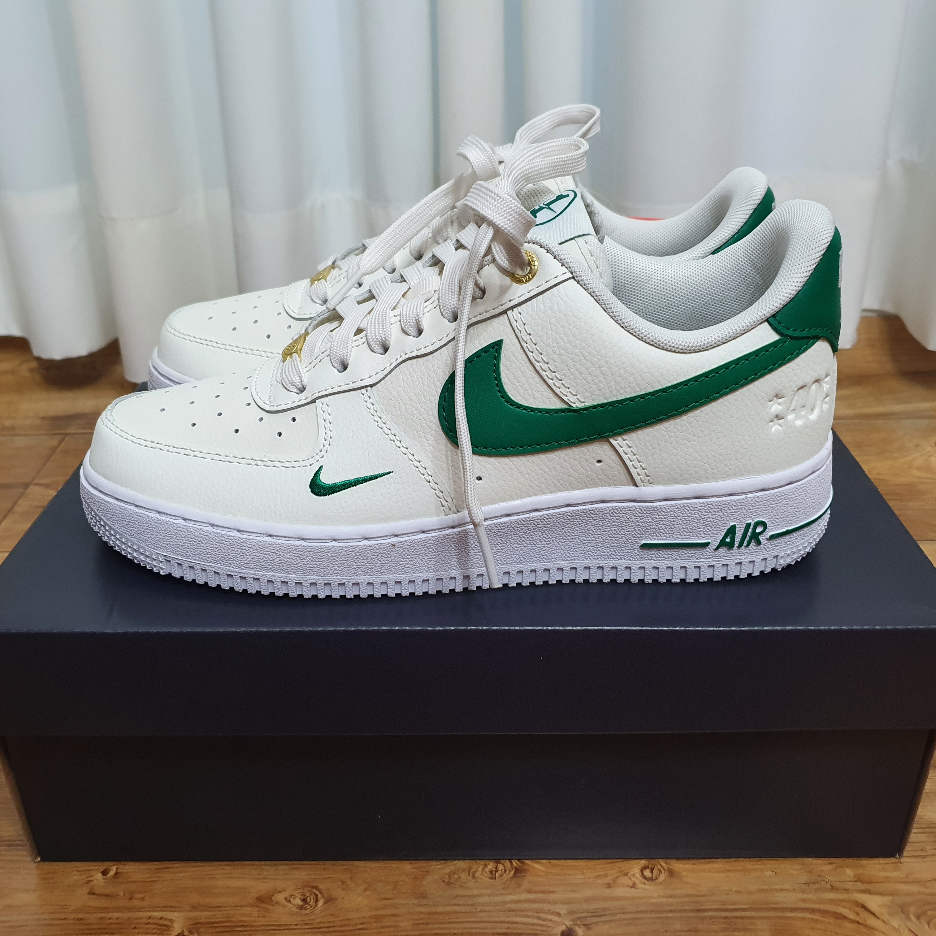 (W) Nike Air Force 1 '07 SE 40th Anniversary Join Forces Sail Malachite 착용 스타일 - 2