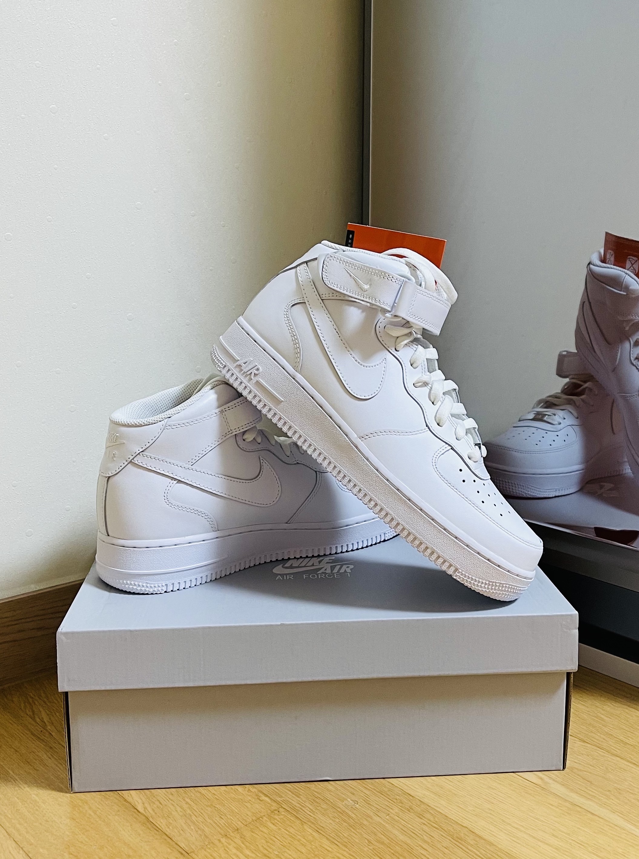 Nike Air Force 1 Mid '07 White 착용 스타일