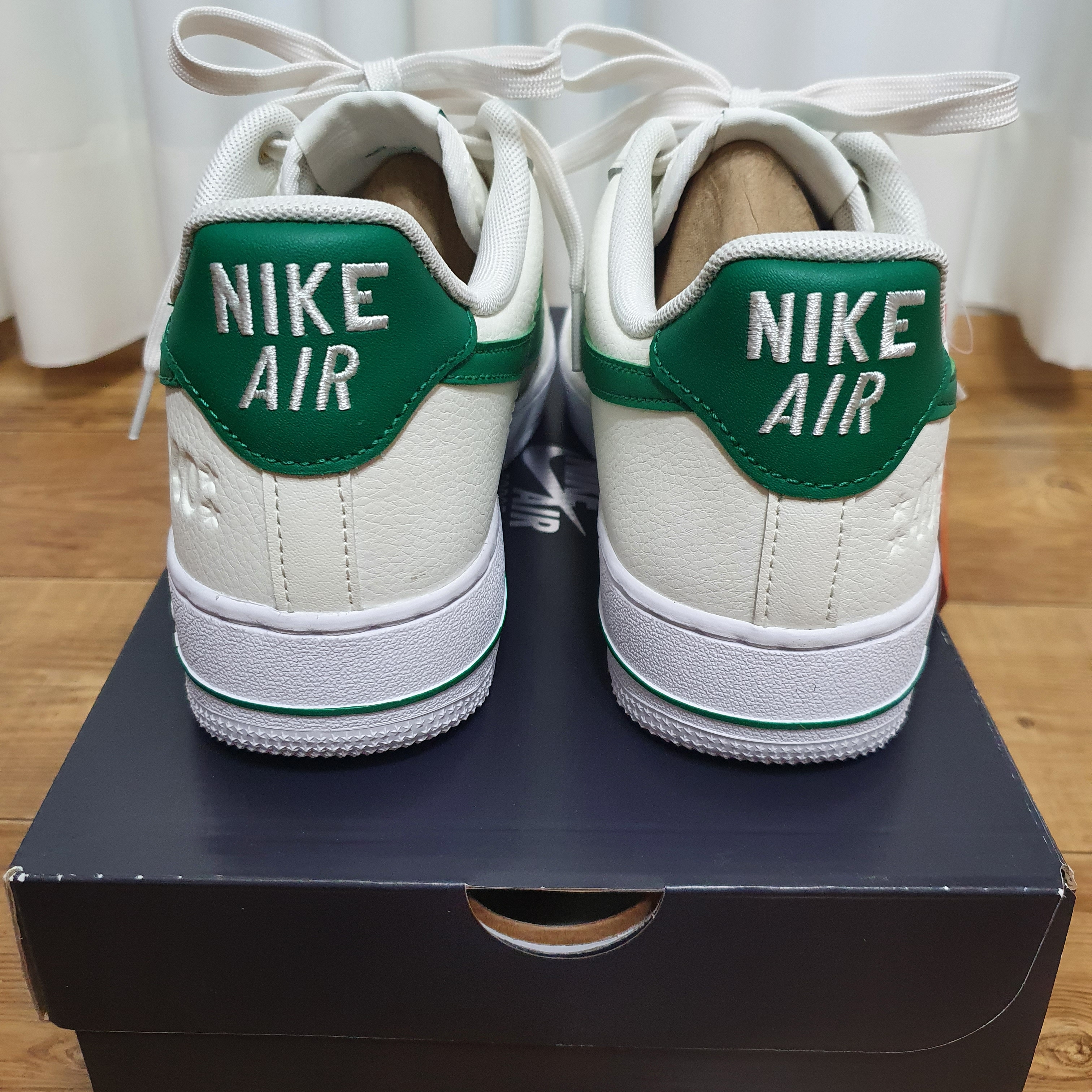(W) Nike Air Force 1 '07 SE 40th Anniversary Join Forces Sail Malachite 착용 스타일 - 3