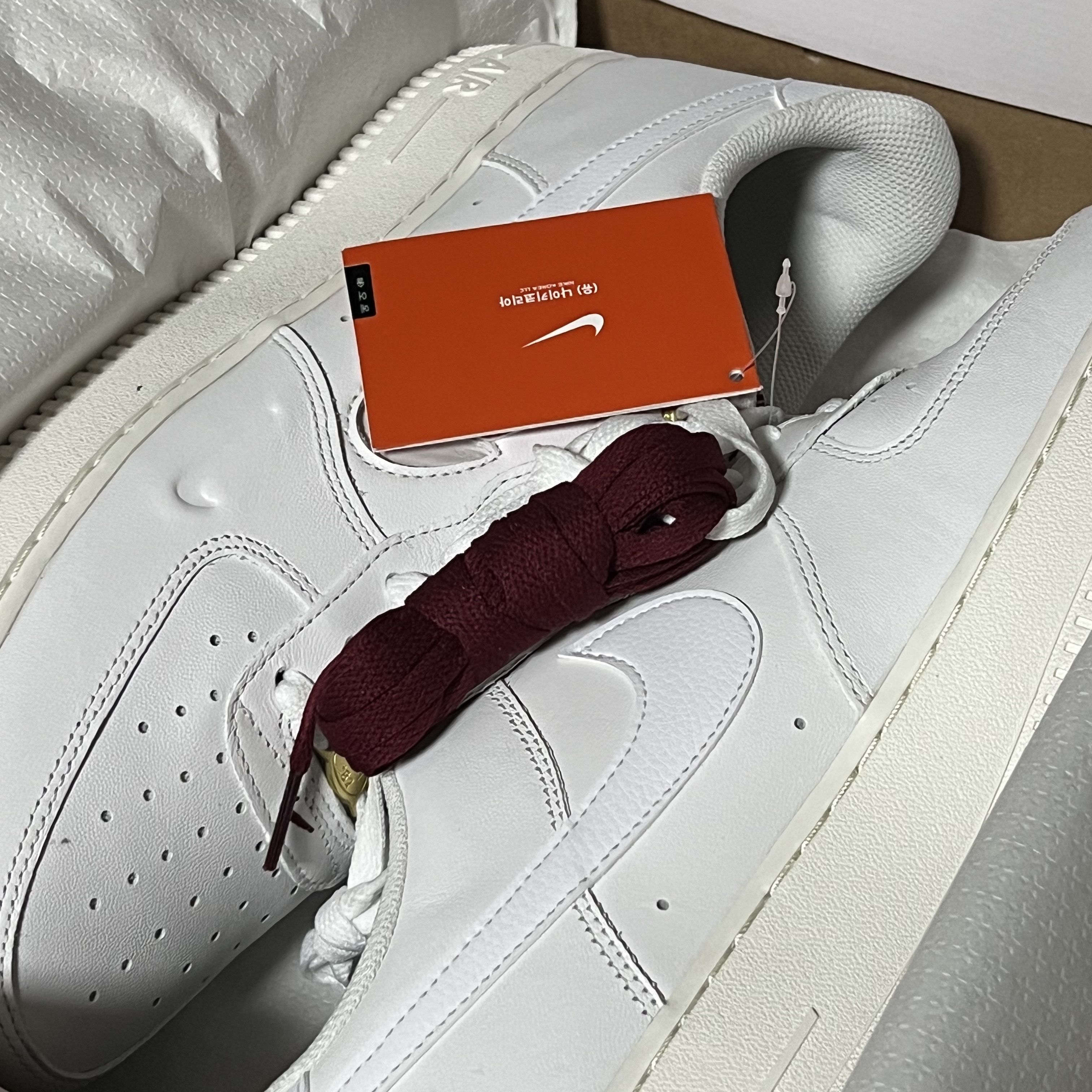 Nike x Undercover Air Force 1 Low SP White, Nike Air Force 1 '07 PRM 40th Anniversary Join Forces White 착용 스타일 - 2
