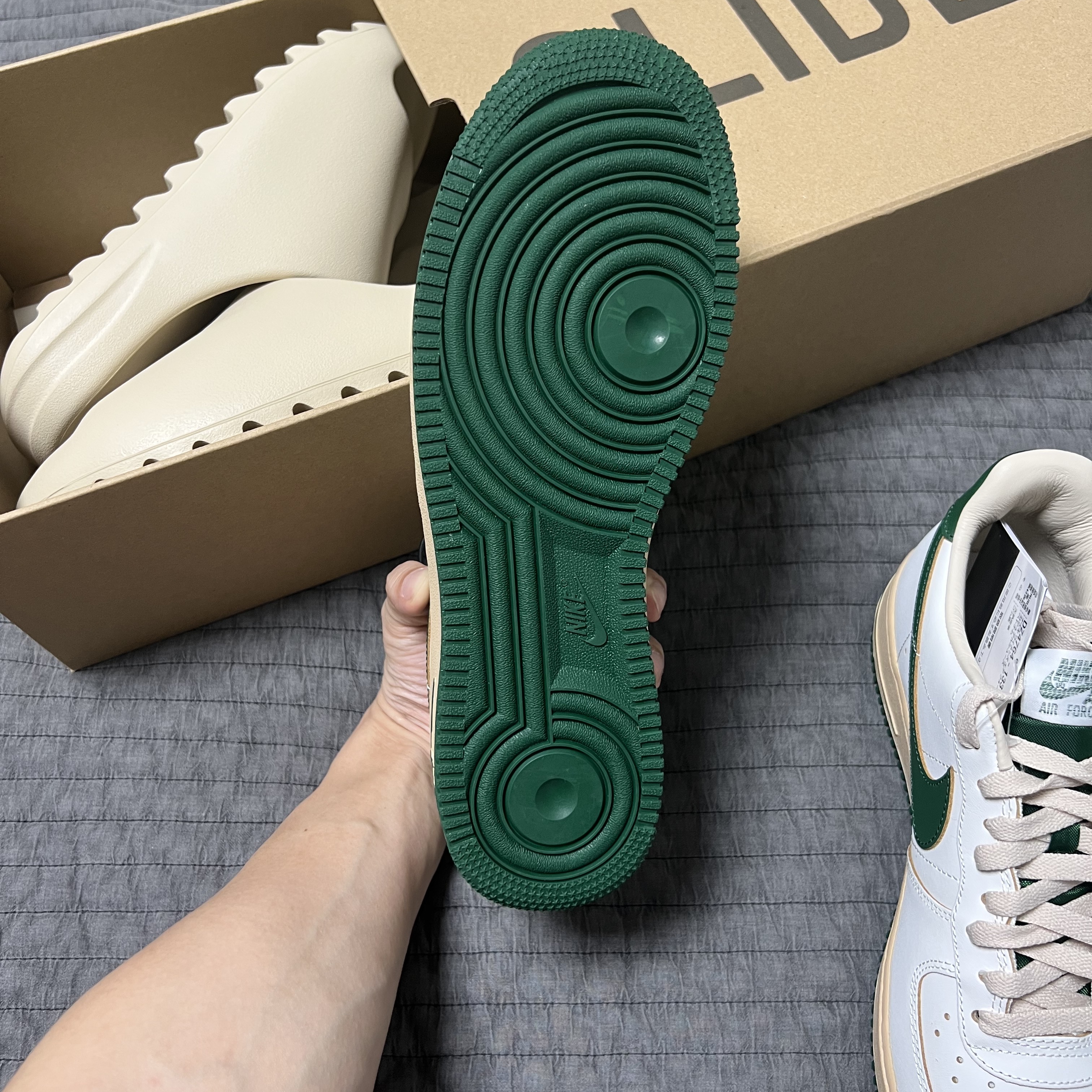 (W) Nike Air Force 1 Low Gorge Green 착용 스타일 - 4