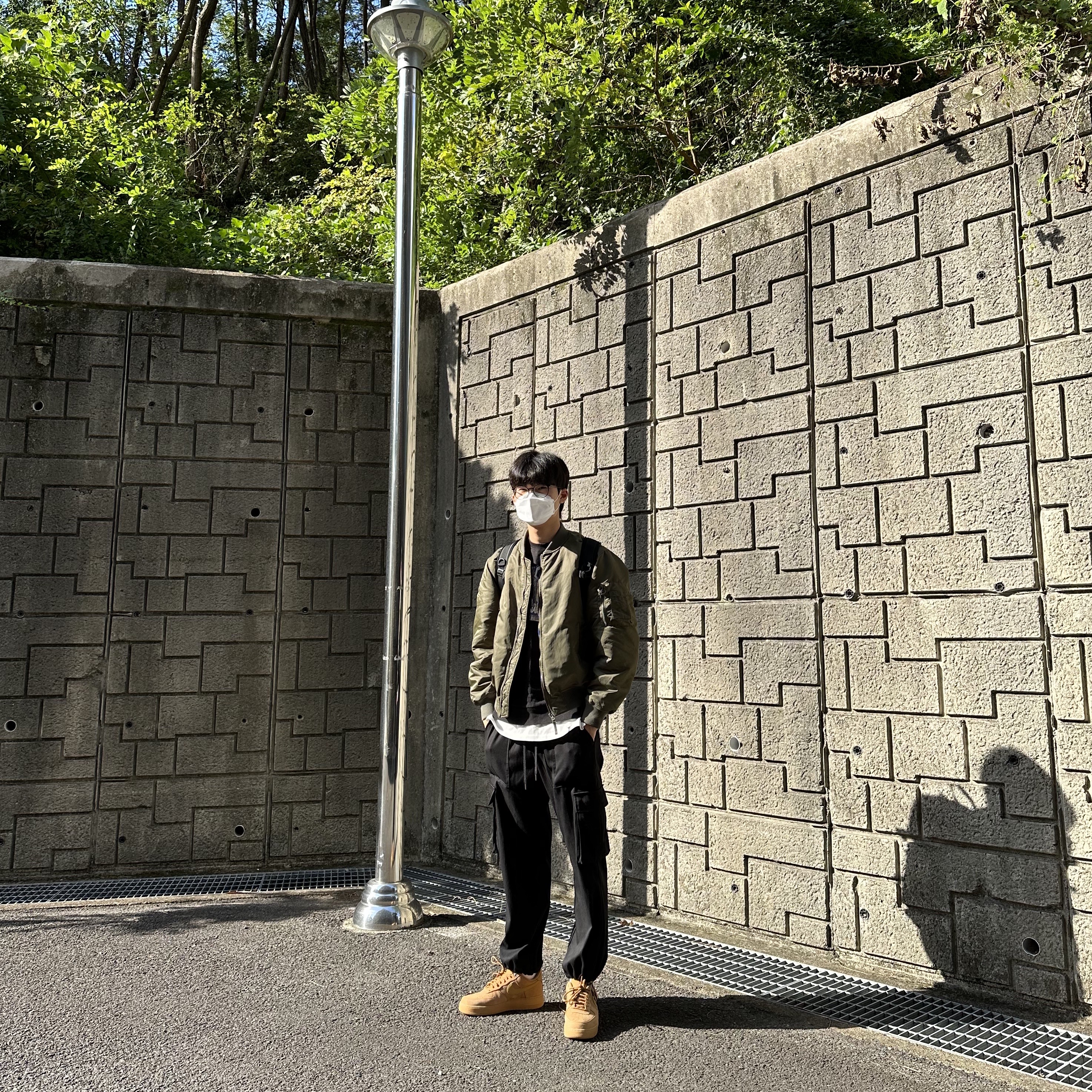Nike Air Force 1 '07 WB Flax 착용 스타일