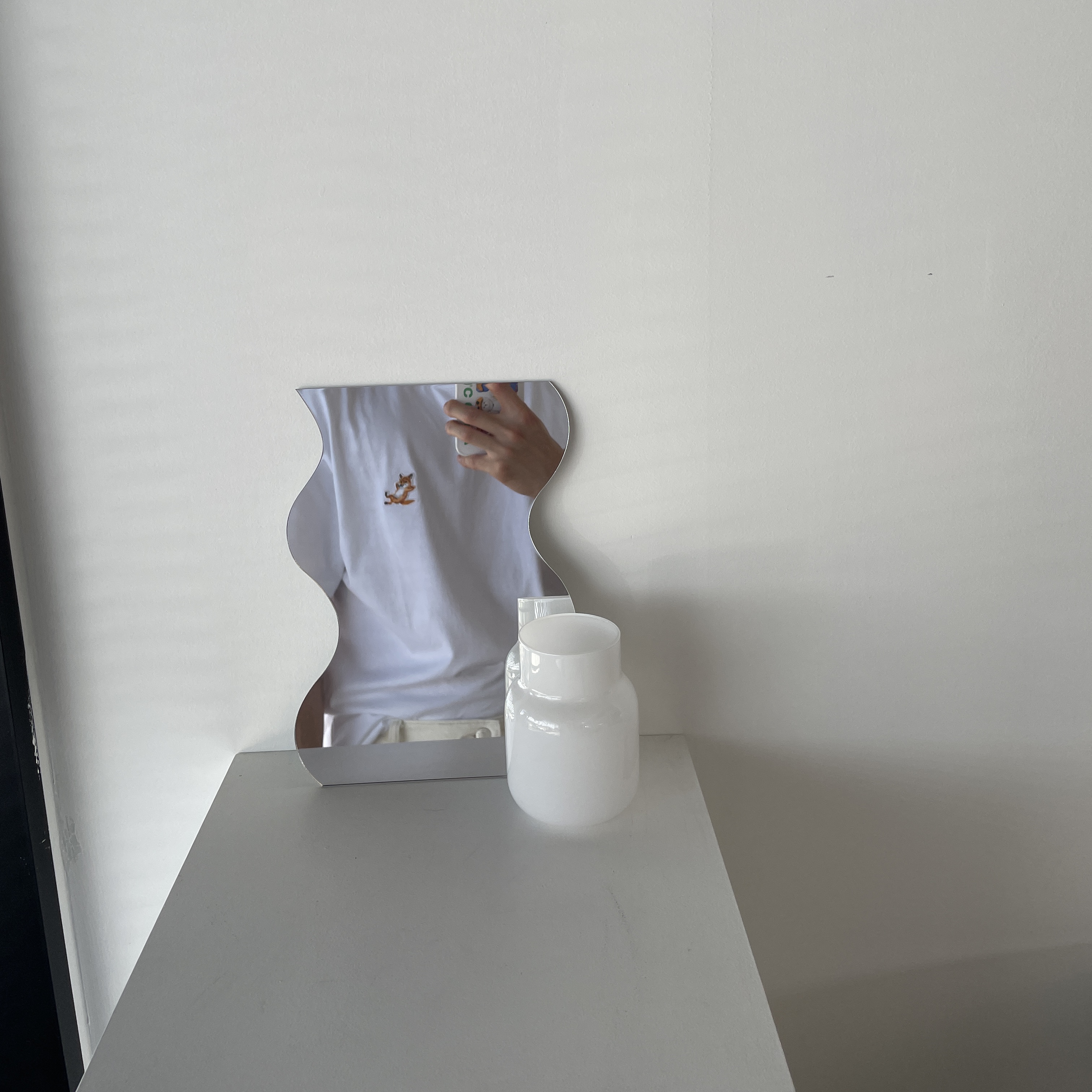 Maison Kitsune Chillax Fox Patch Classic T-Shirt White 착용 스타일 - 1