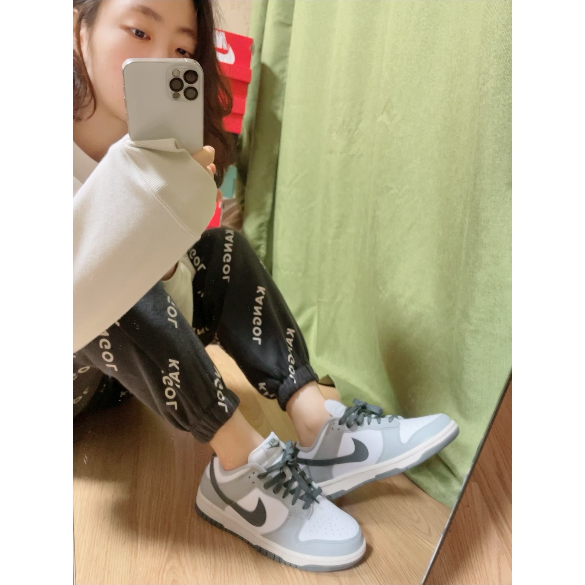 (W) Nike Dunk Low Light Smoke Grey 착용 스타일