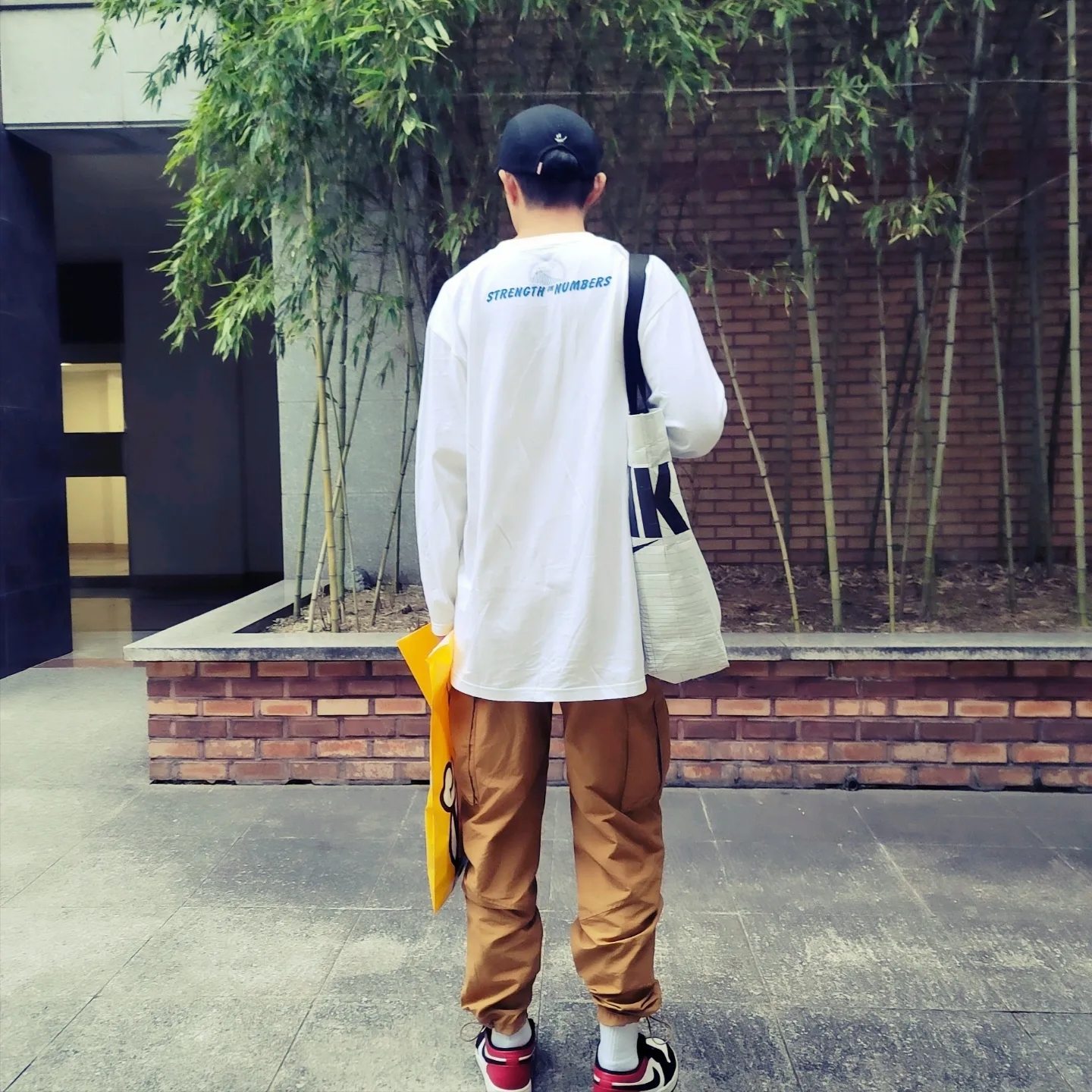 Jordan 1 Low Black Toe 착용 스타일 - 2