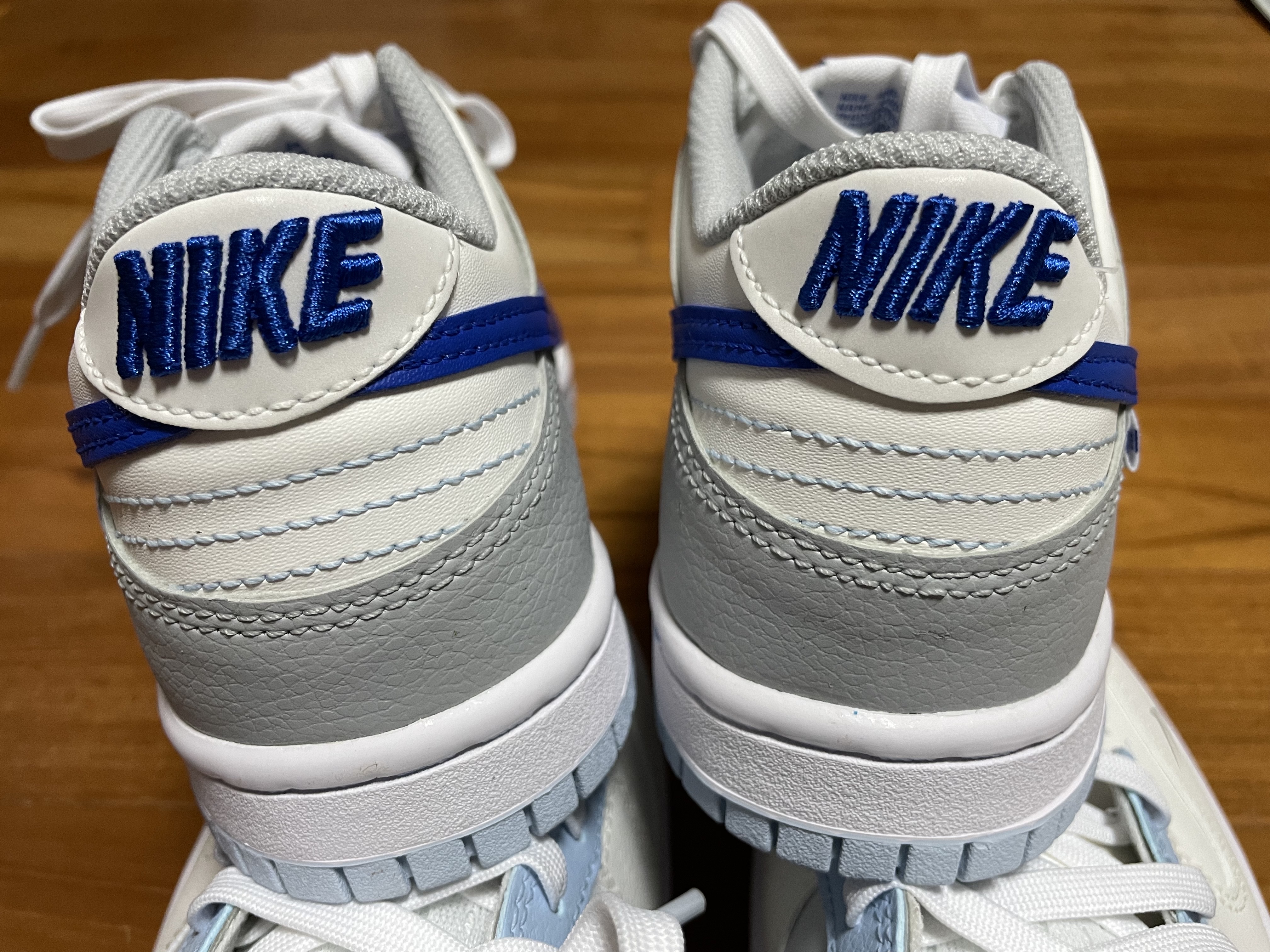 (GS) Nike Dunk Low Ivory Hyper Royal 착용 스타일 - 5