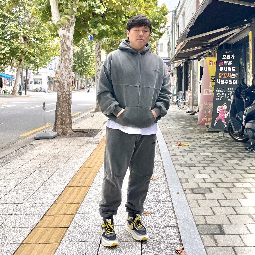 Nike x Sacai x Undercover LDWaffle Black Bright Citron, IAB Studio Blocked Pigment Hoodie Black 착용 스타일