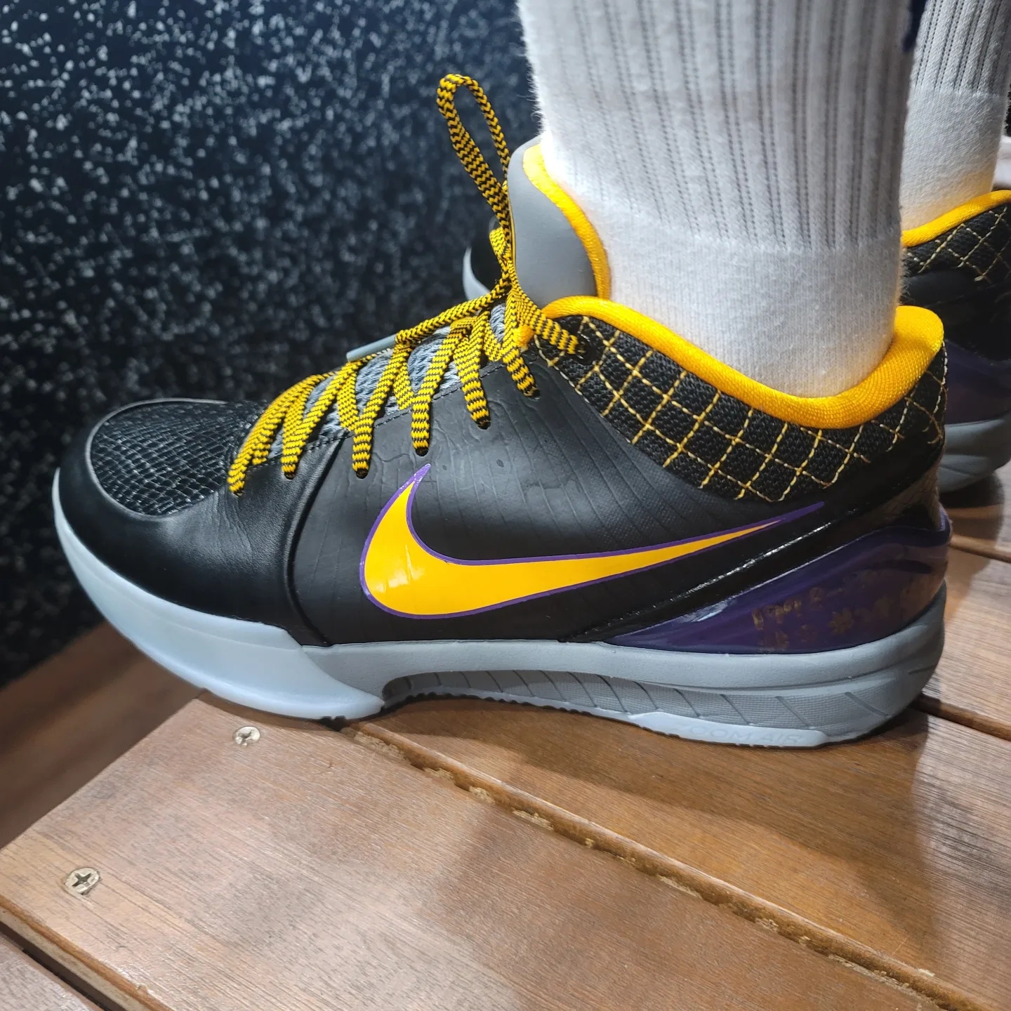 Nike Kobe 4 Protro Carpe Diem 착용 스타일 - 2