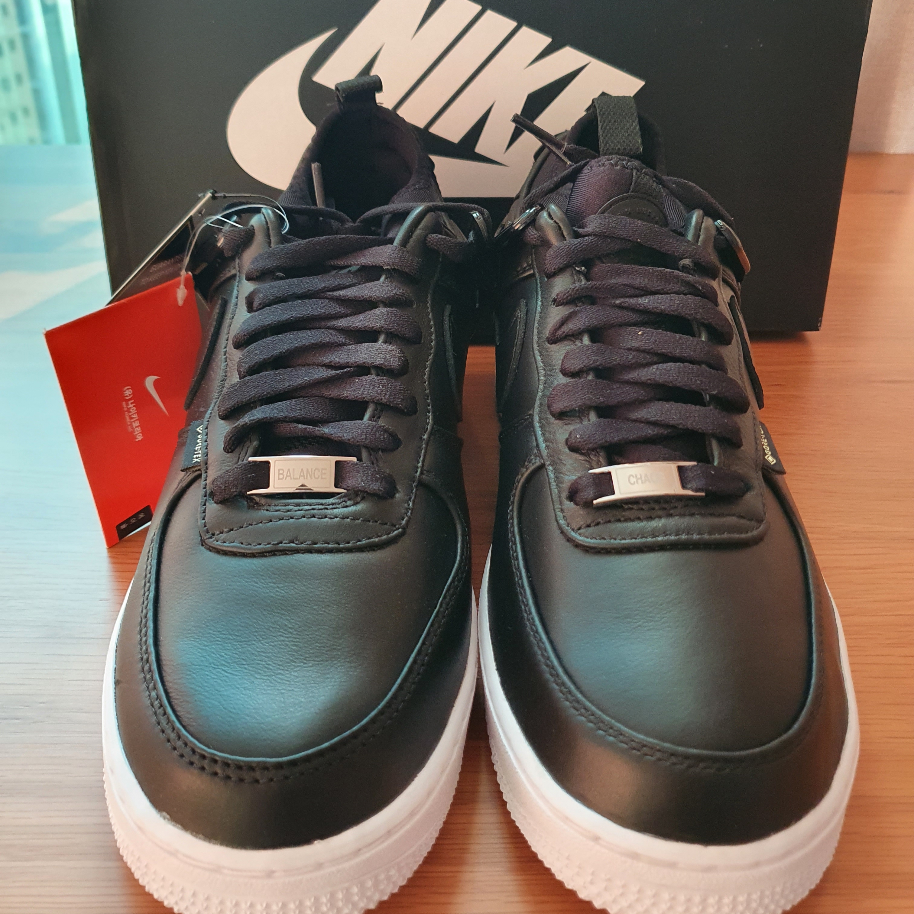 Nike x Undercover Air Force 1 Low SP Black 착용 스타일 - 2