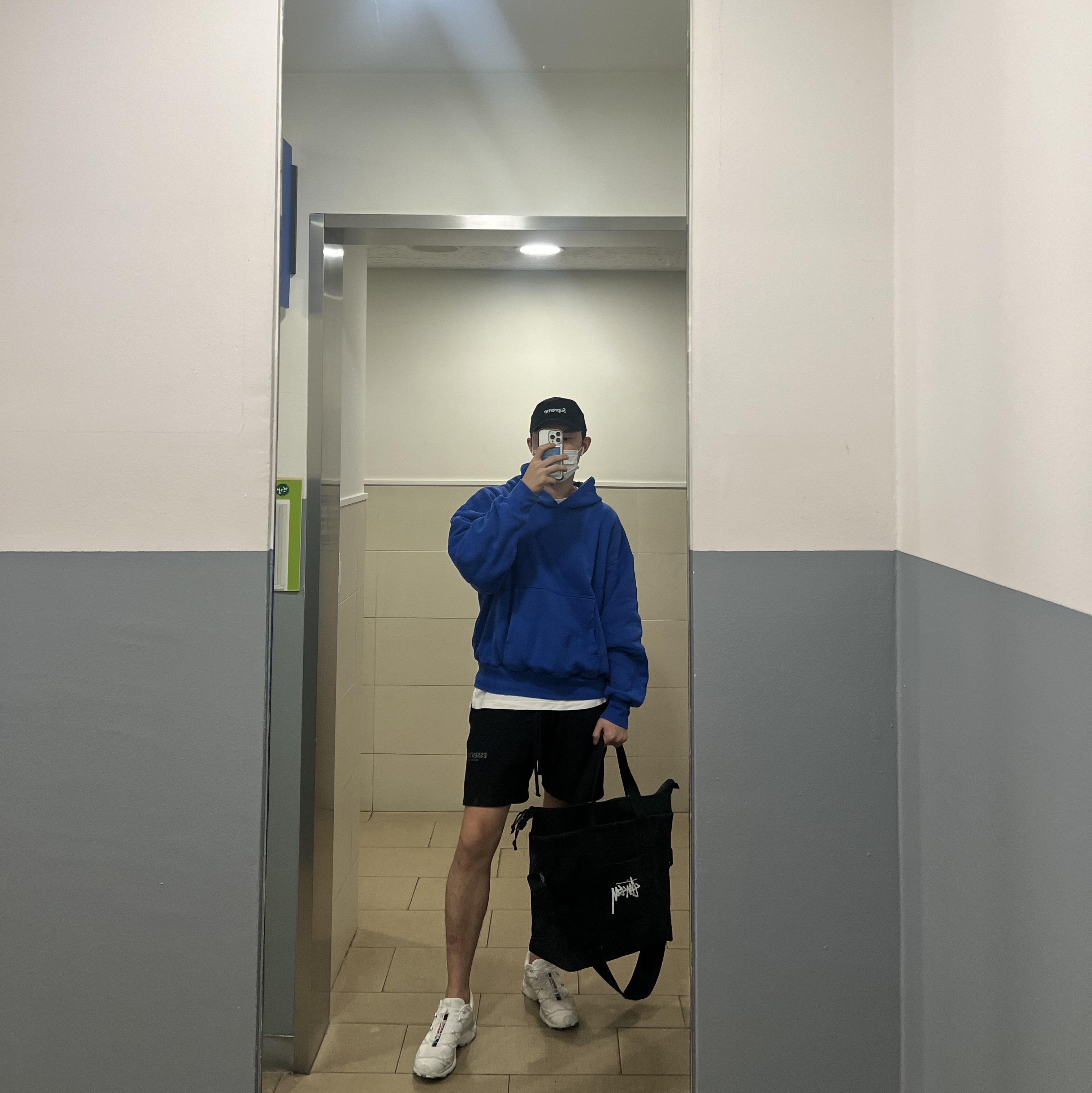 Supreme Broken Camo Camp Cap Black - 22SS, Yeezy Gap Hoodie Blue 착용 스타일
