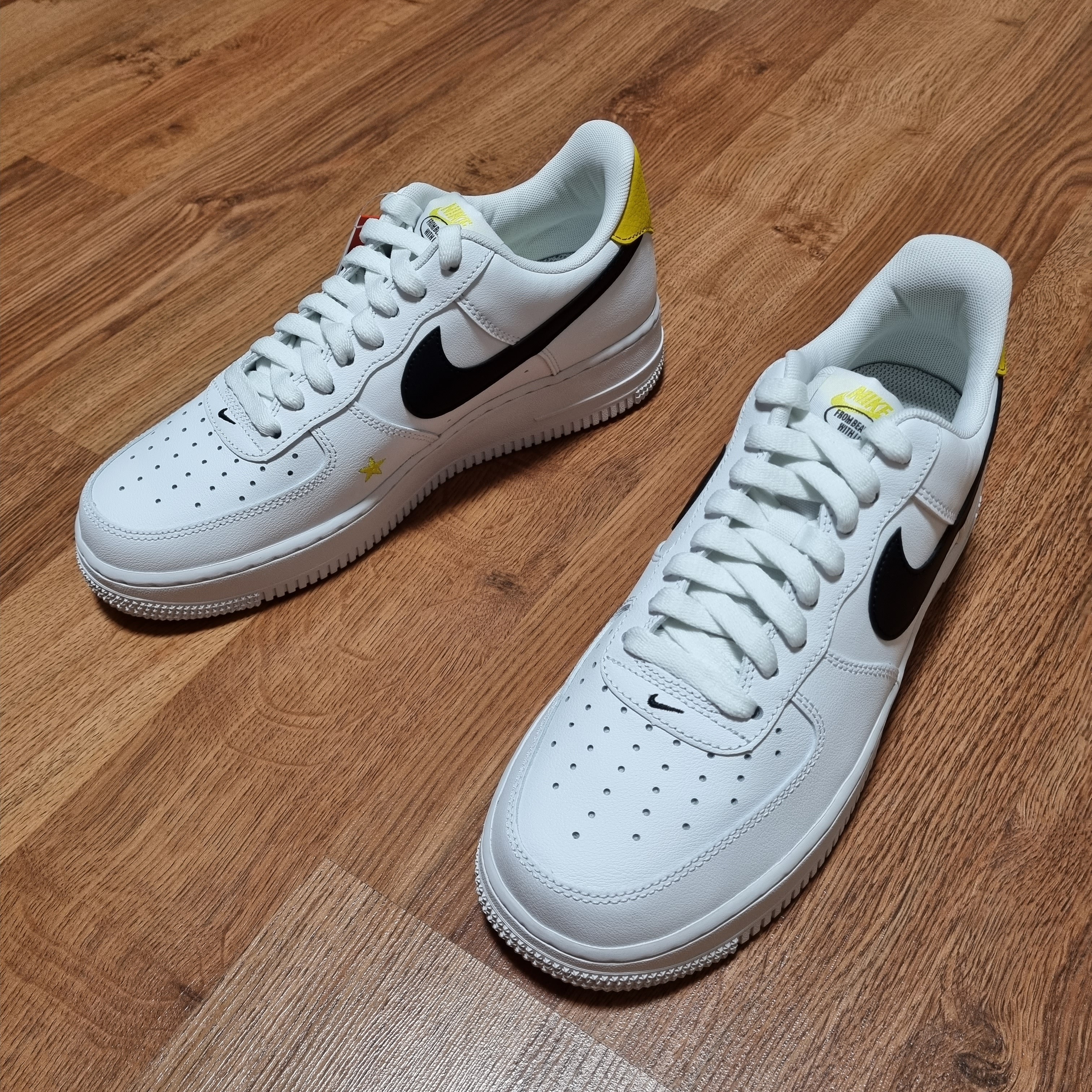 Nike Air Force 1 '07 LV8 2 Have a Nike Day 착용 스타일 - 2